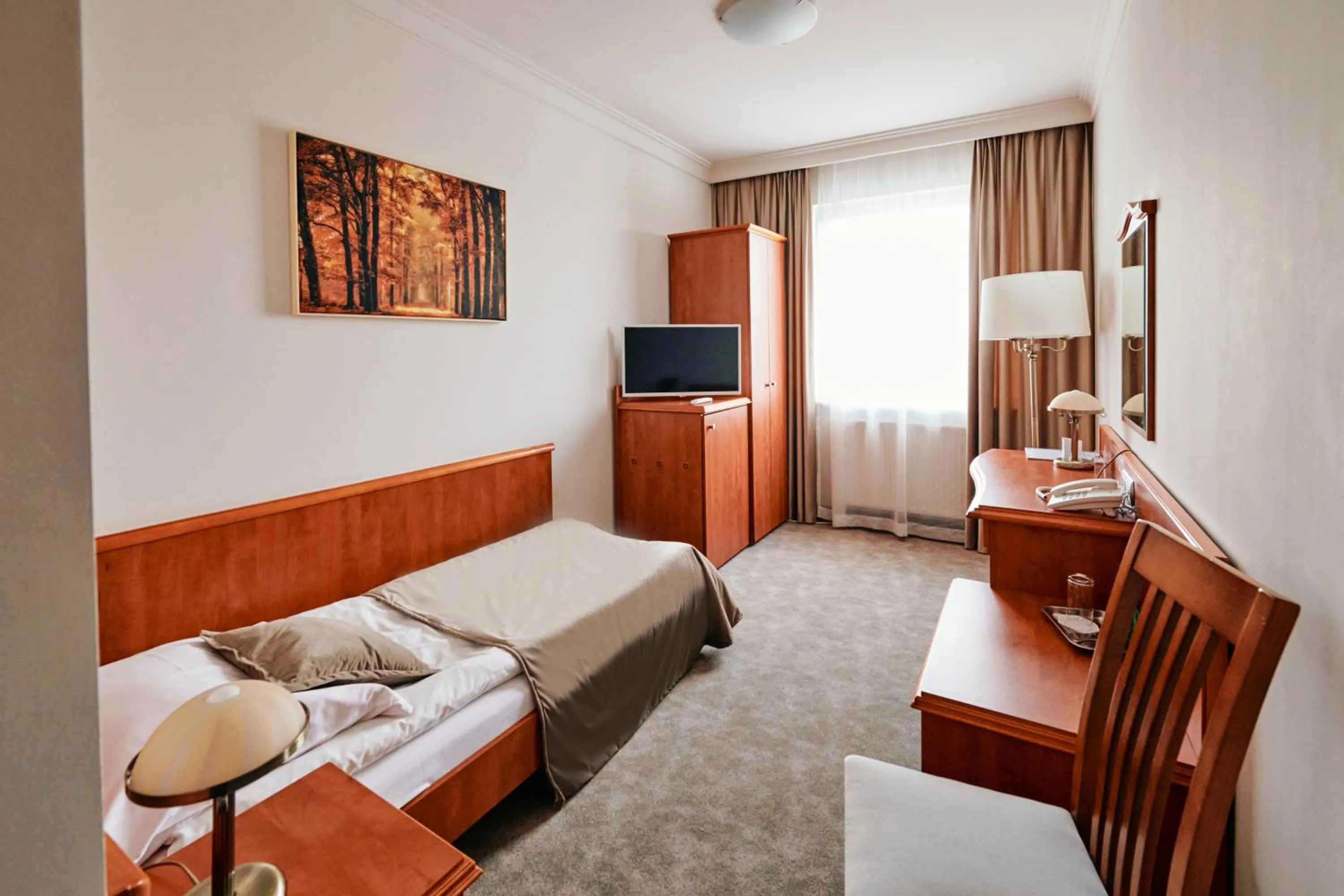 Bed in Biały Dom Henlex Hotel Restauracja