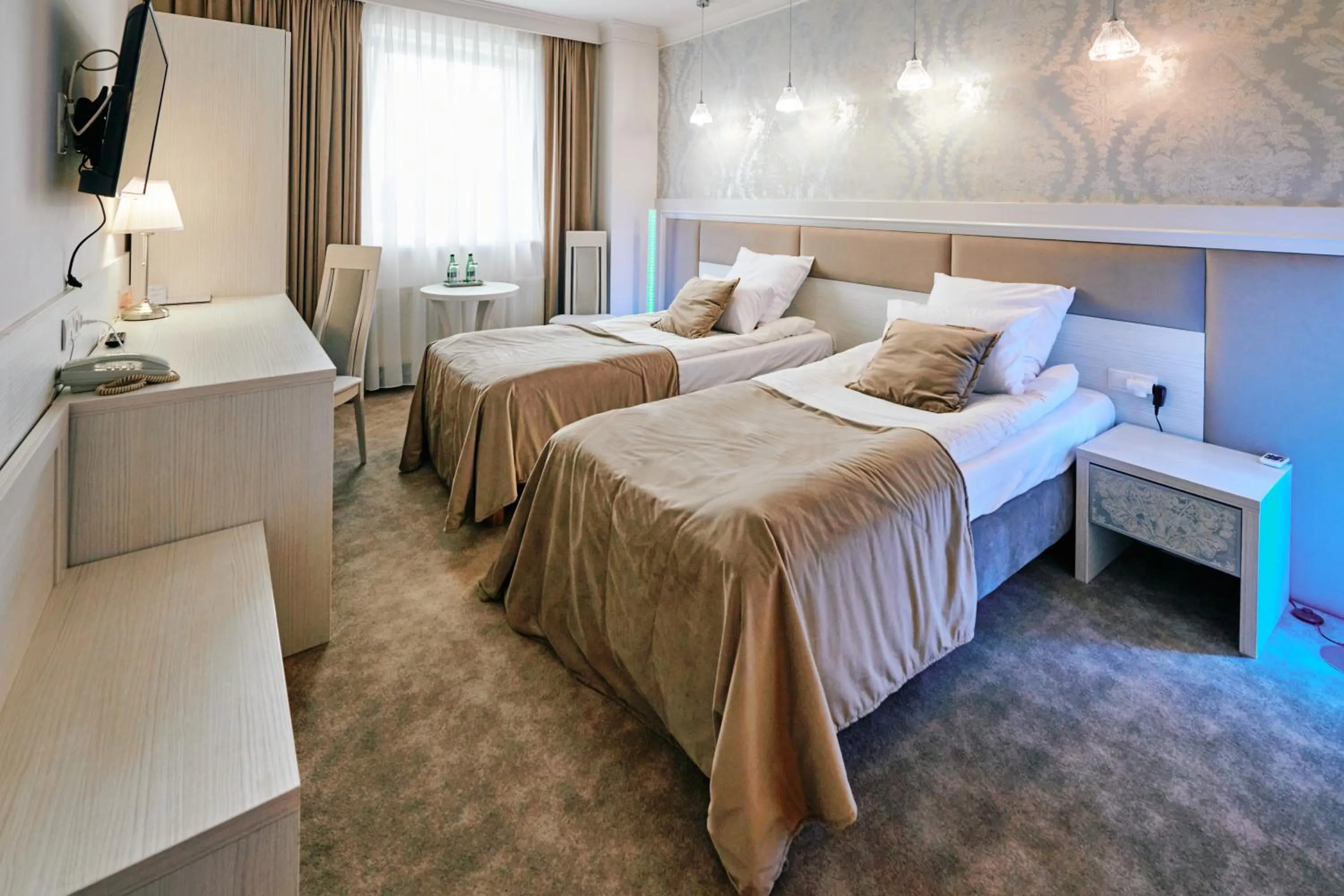 Bed in Biały Dom Henlex Hotel Restauracja