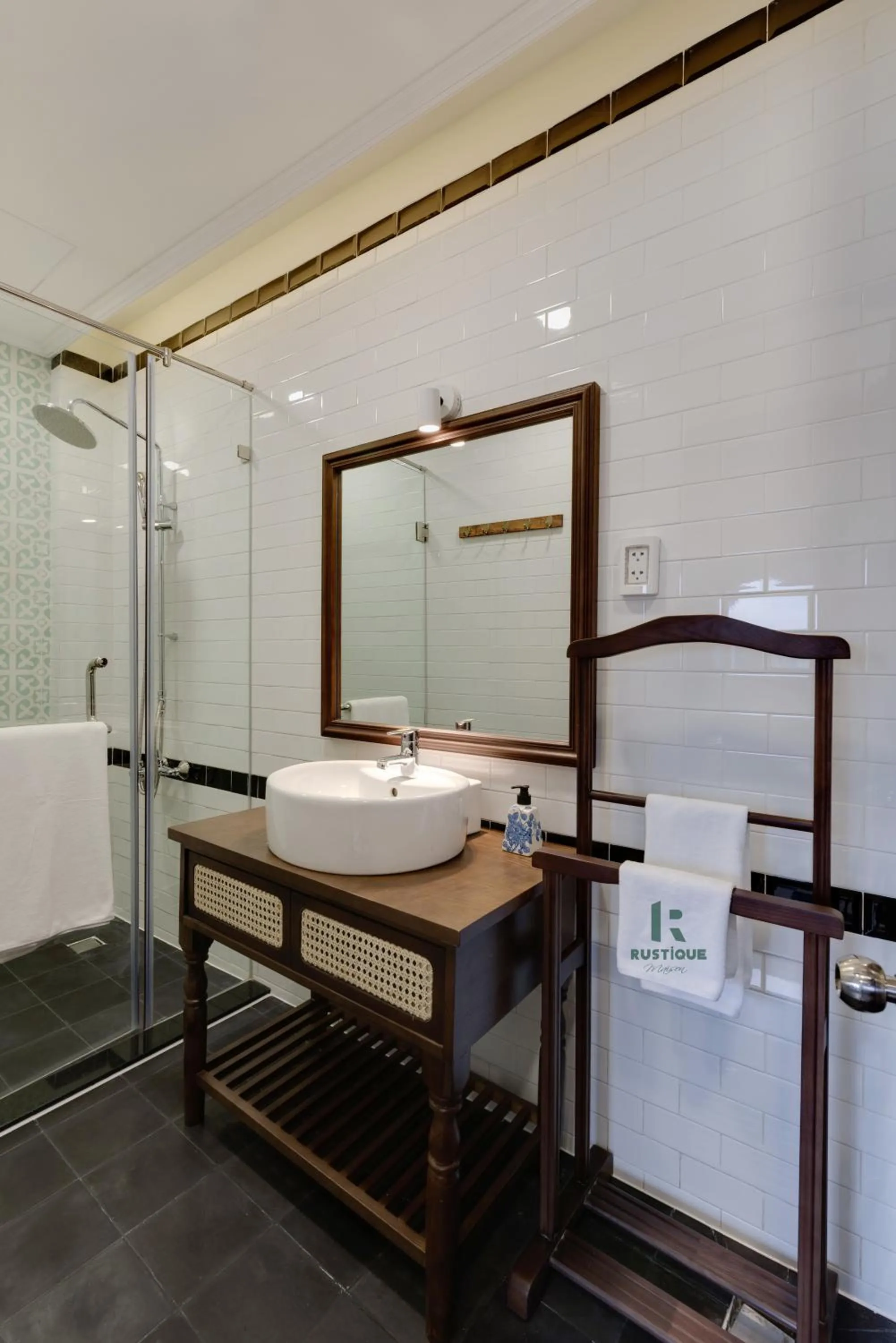 Bathroom in Rustique Maison