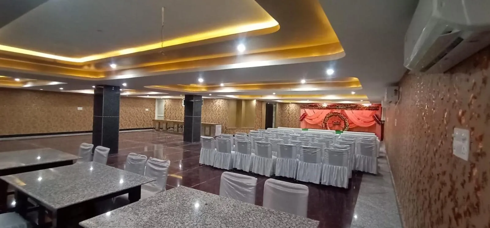 Banquet/Function facilities in Hotel Rajwada palace