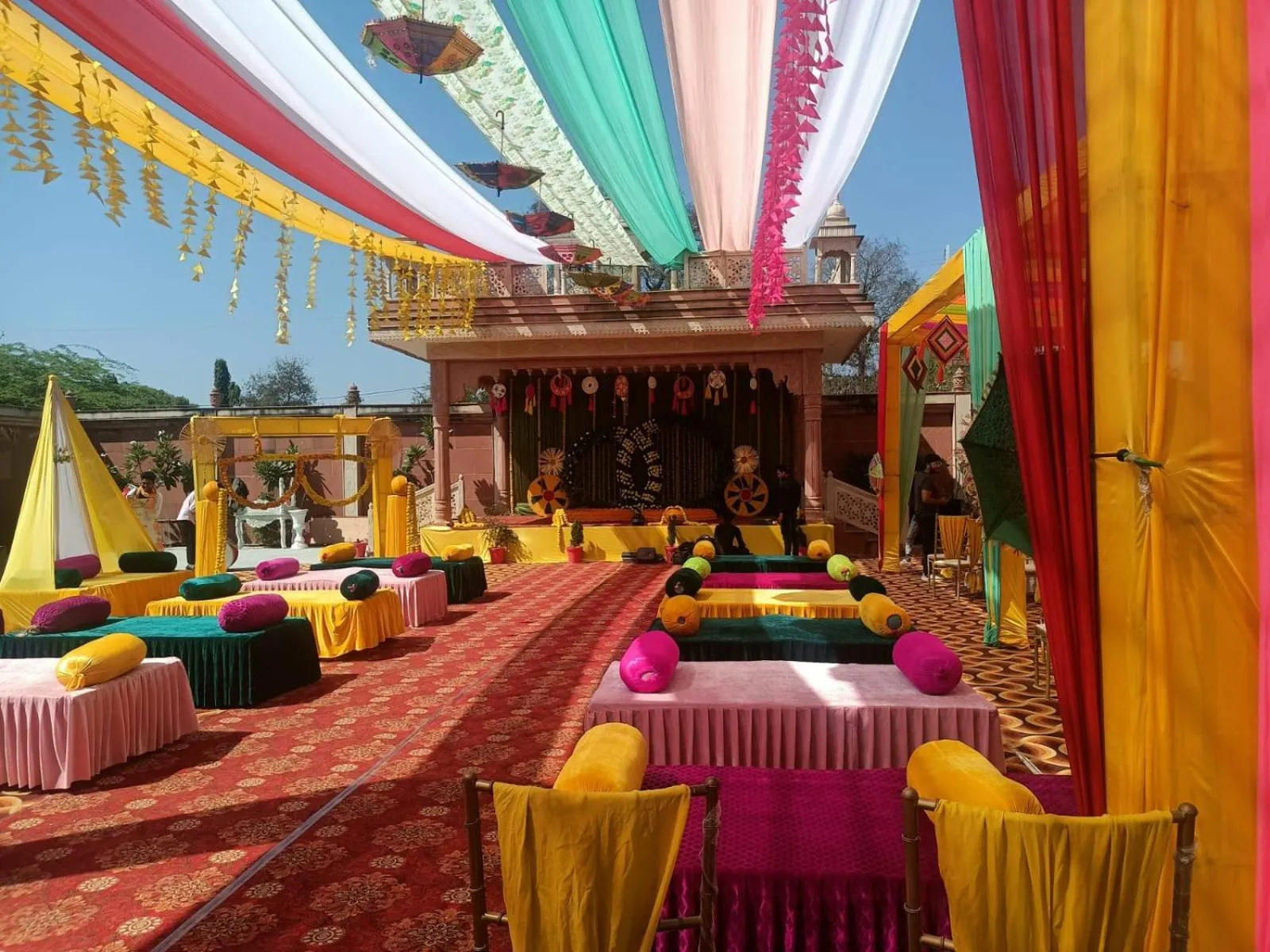 Day in Hotel Rajwada palace