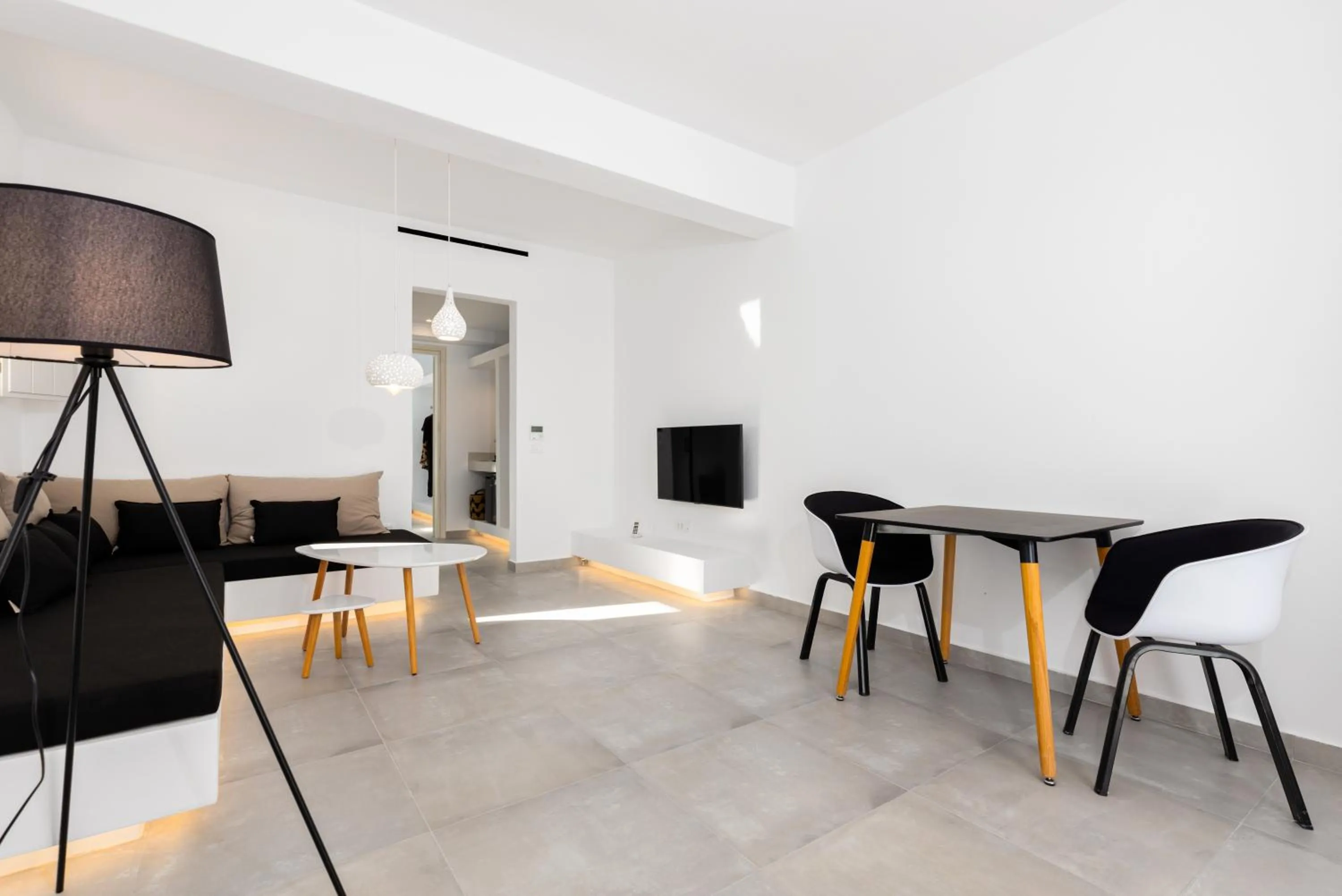 TV and multimedia in SERAPIAS SUITES