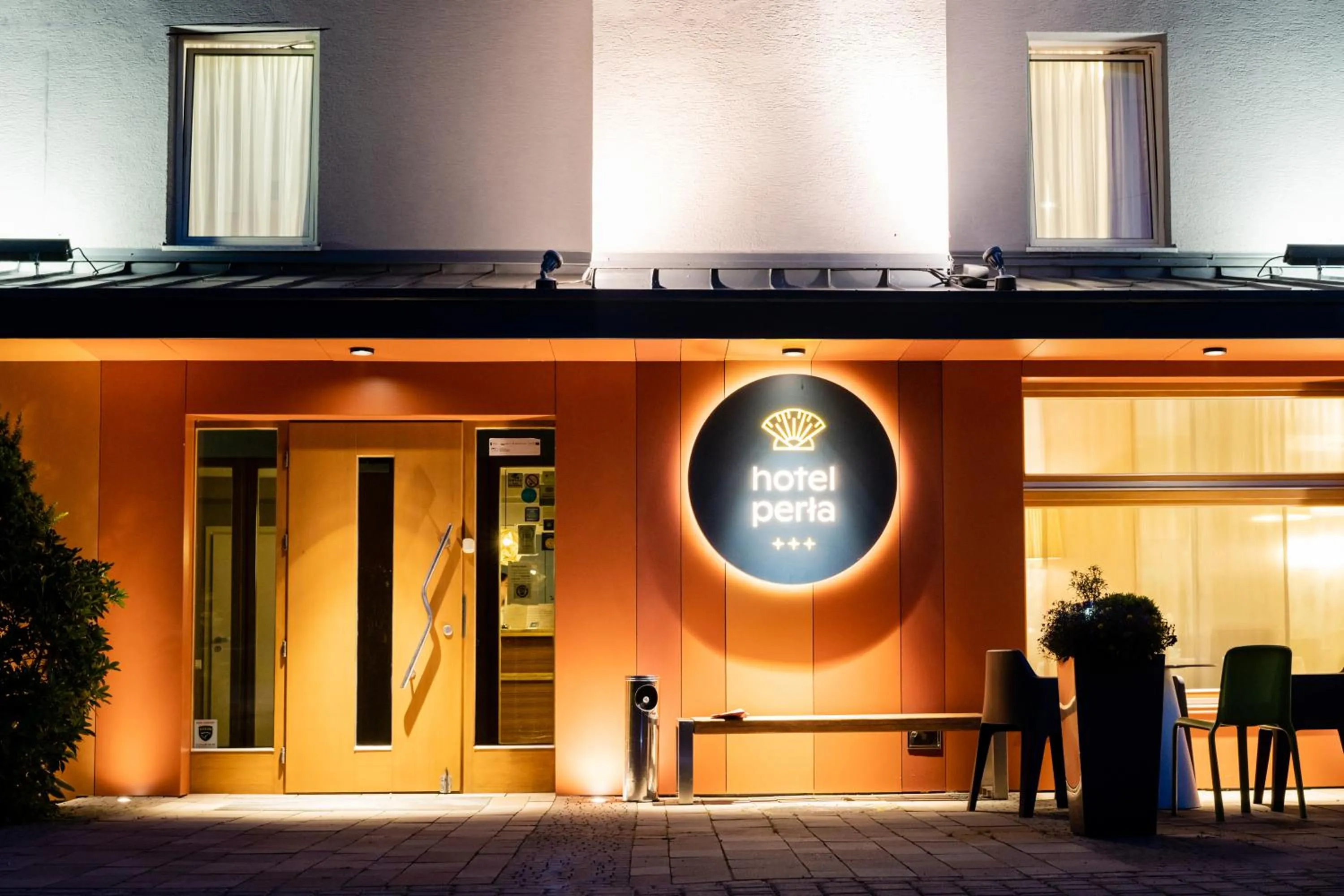 Facade/entrance in Hotel Perła