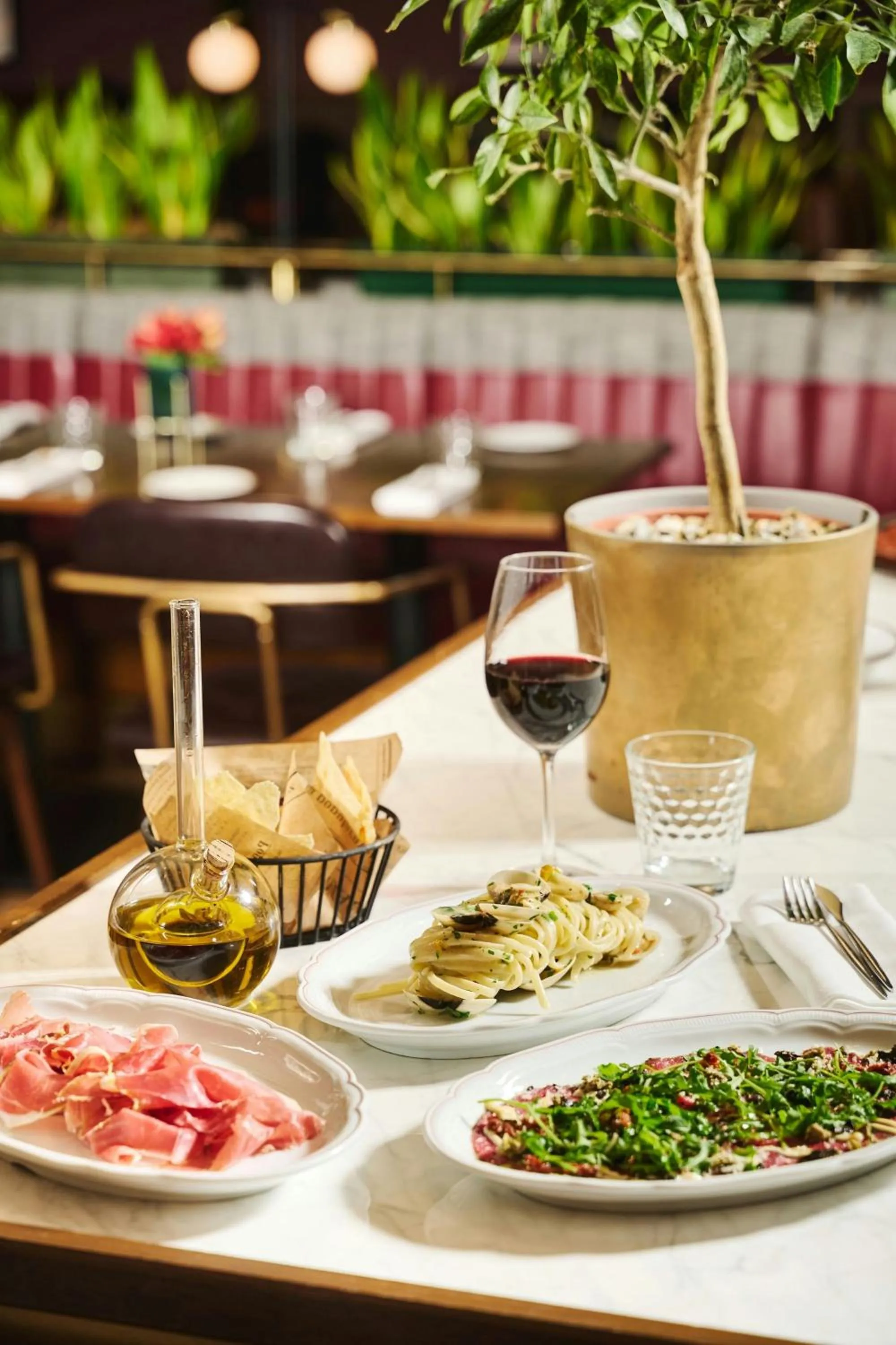 Restaurant/places to eat in Sheraton Grand Warsaw