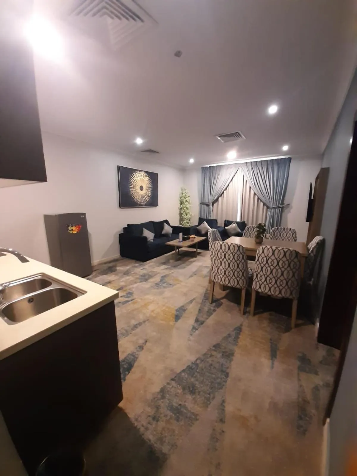 Communal lounge/ TV room in شقق منازل سوات للشقق المخدومة