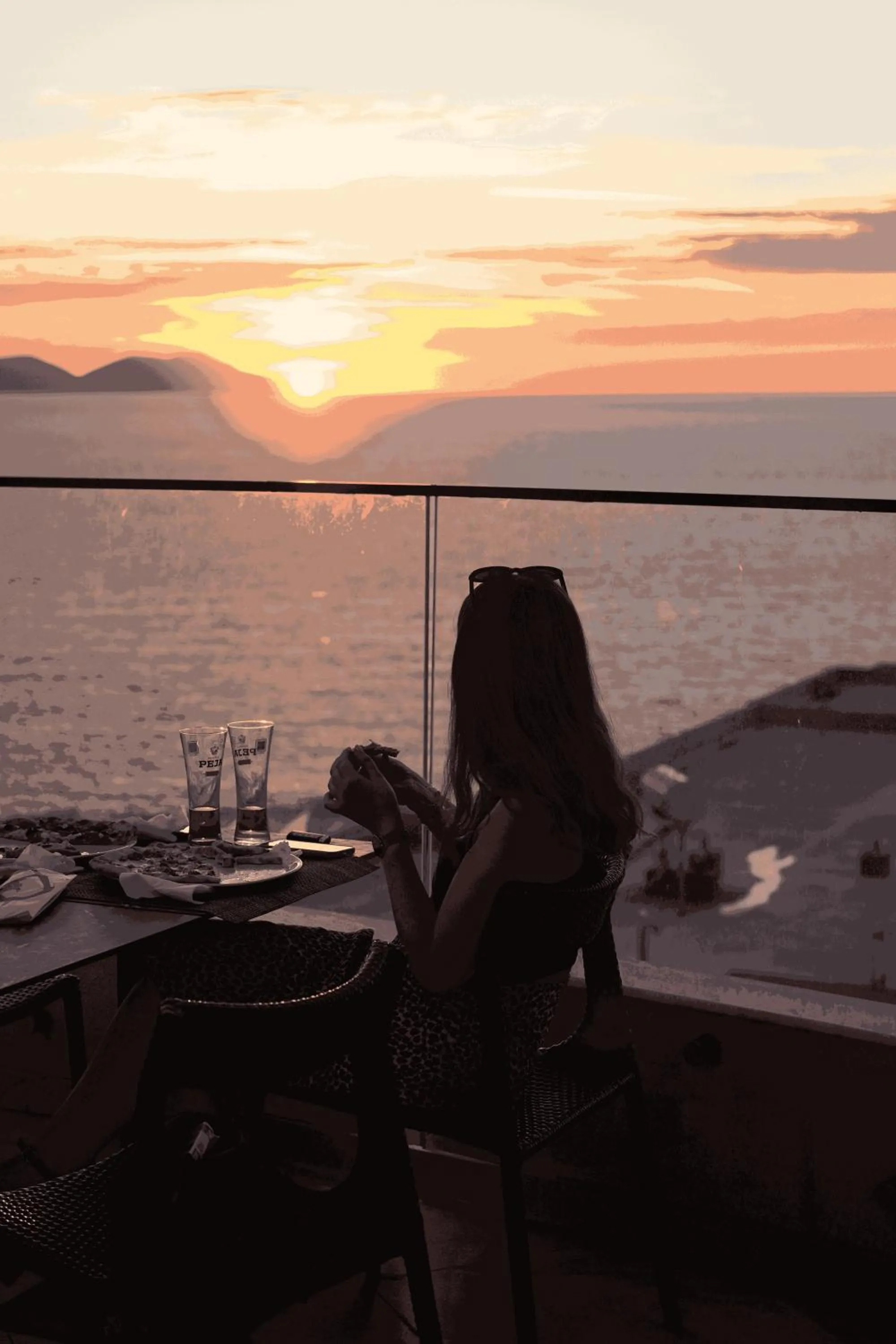 Restaurant/places to eat in Valza Boutique Hotel