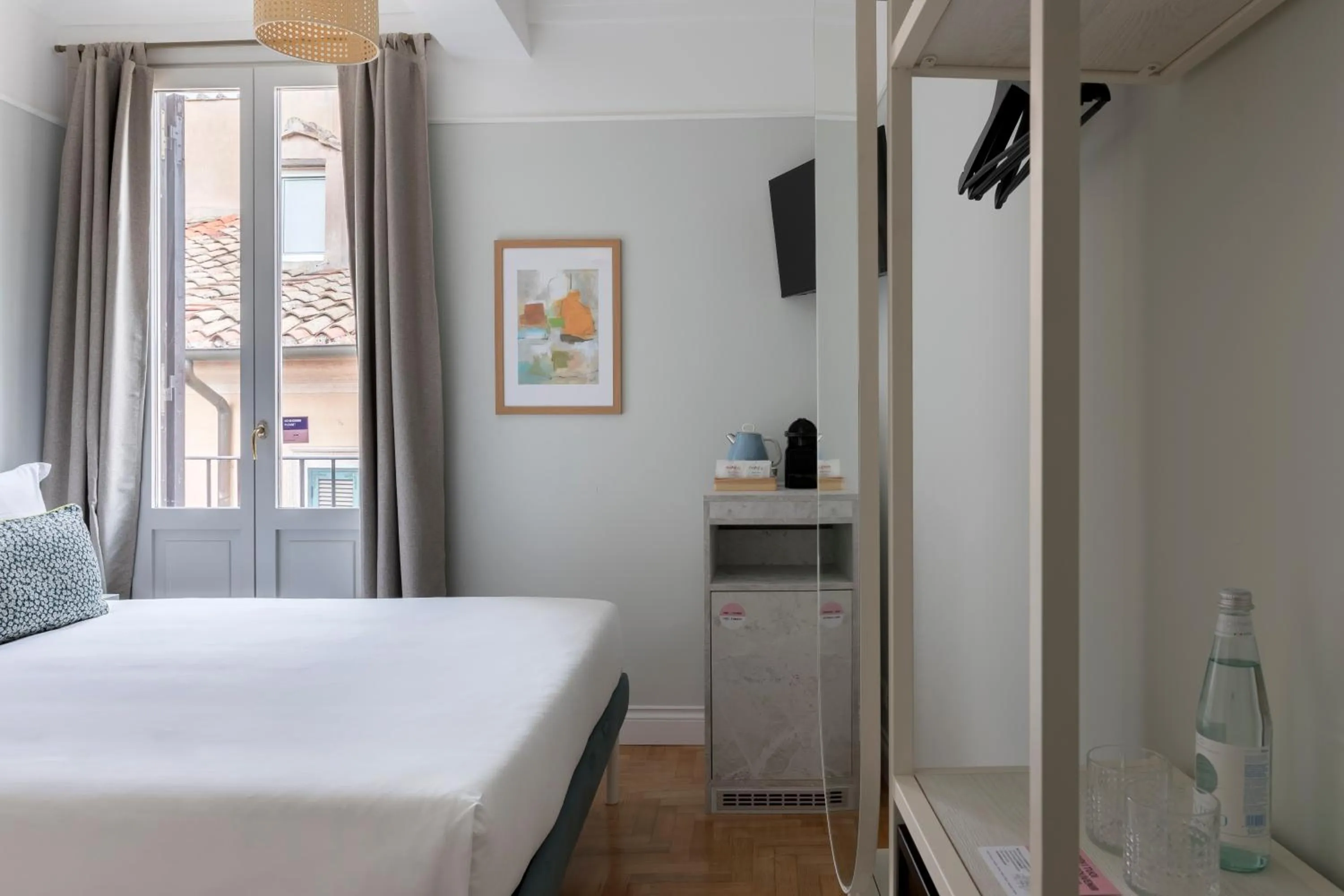 Photo of the whole room, Bed in Numa Rome Portico