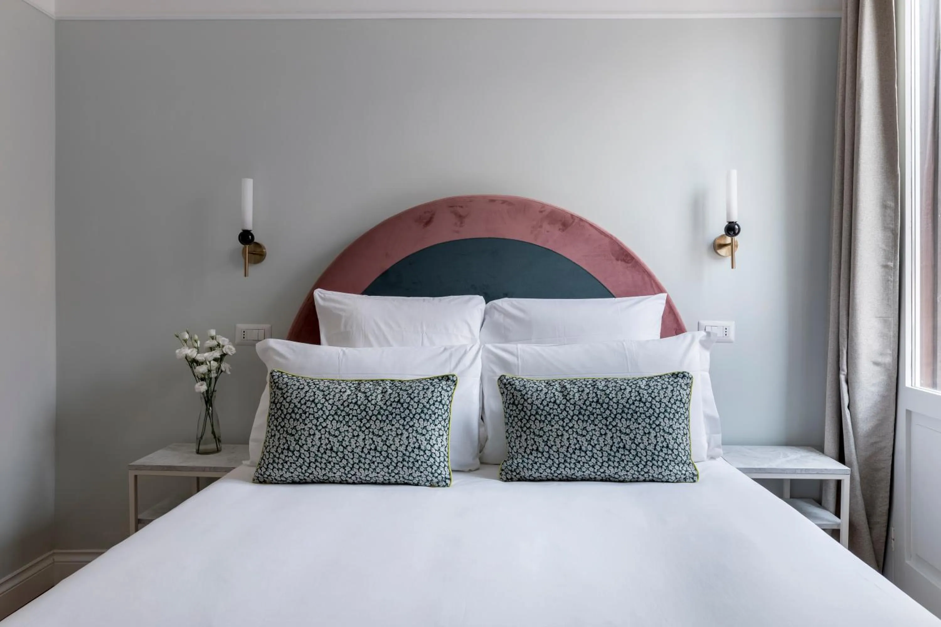 Bed in Numa Rome Portico