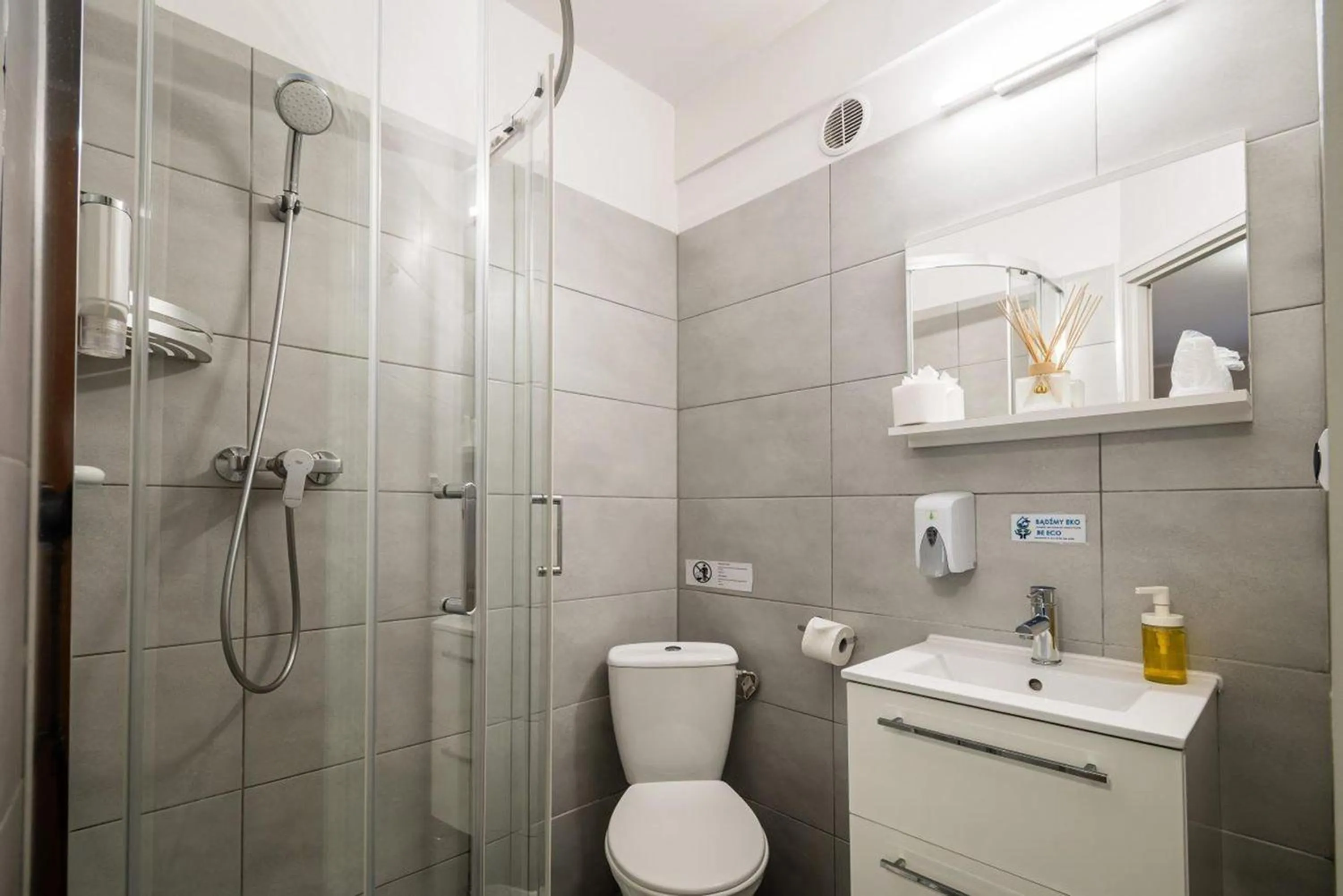 Shower in Hotel Nowa Panorama