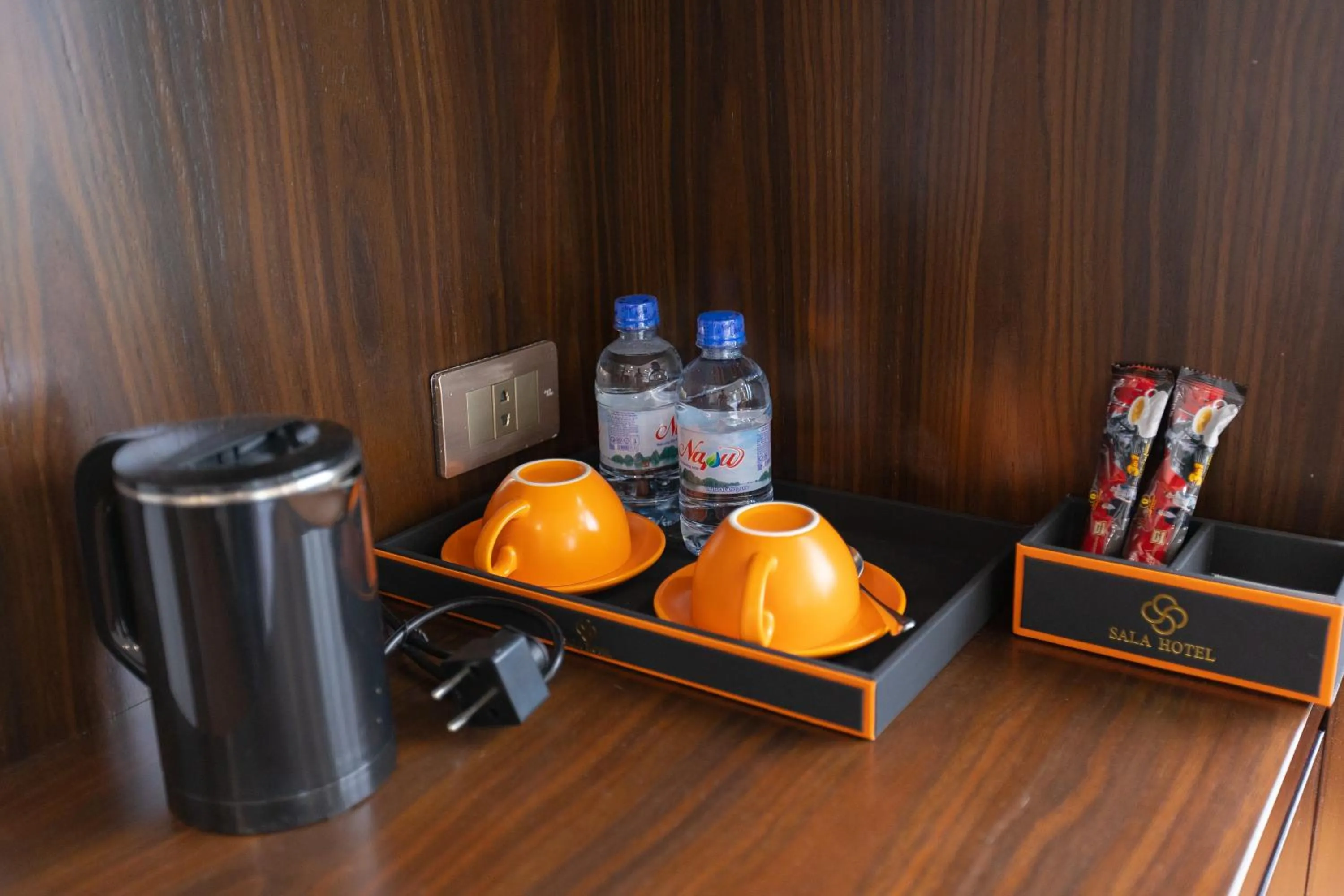 Coffee/tea facilities in SALA HOTEL MÓNG CÁI
