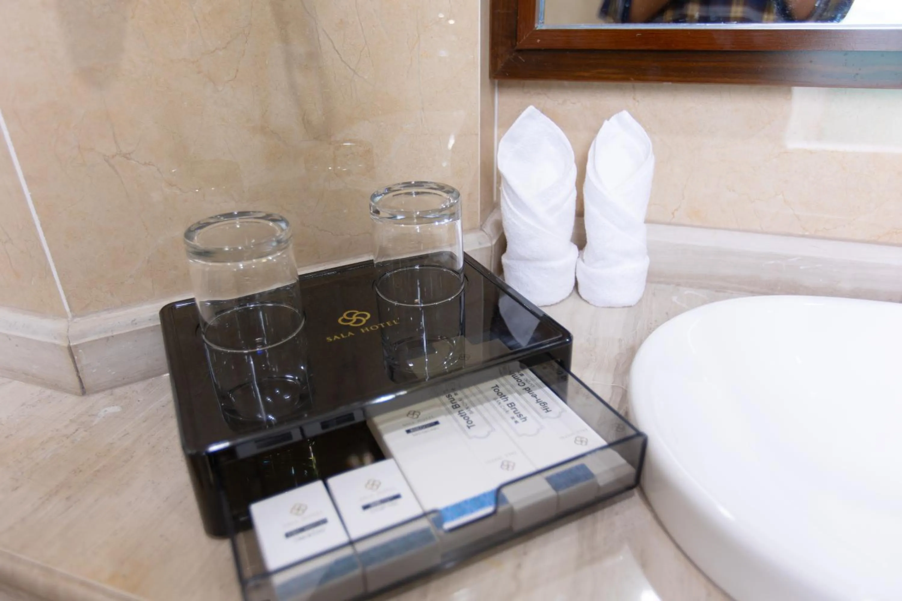 Bathroom in SALA HOTEL MÓNG CÁI