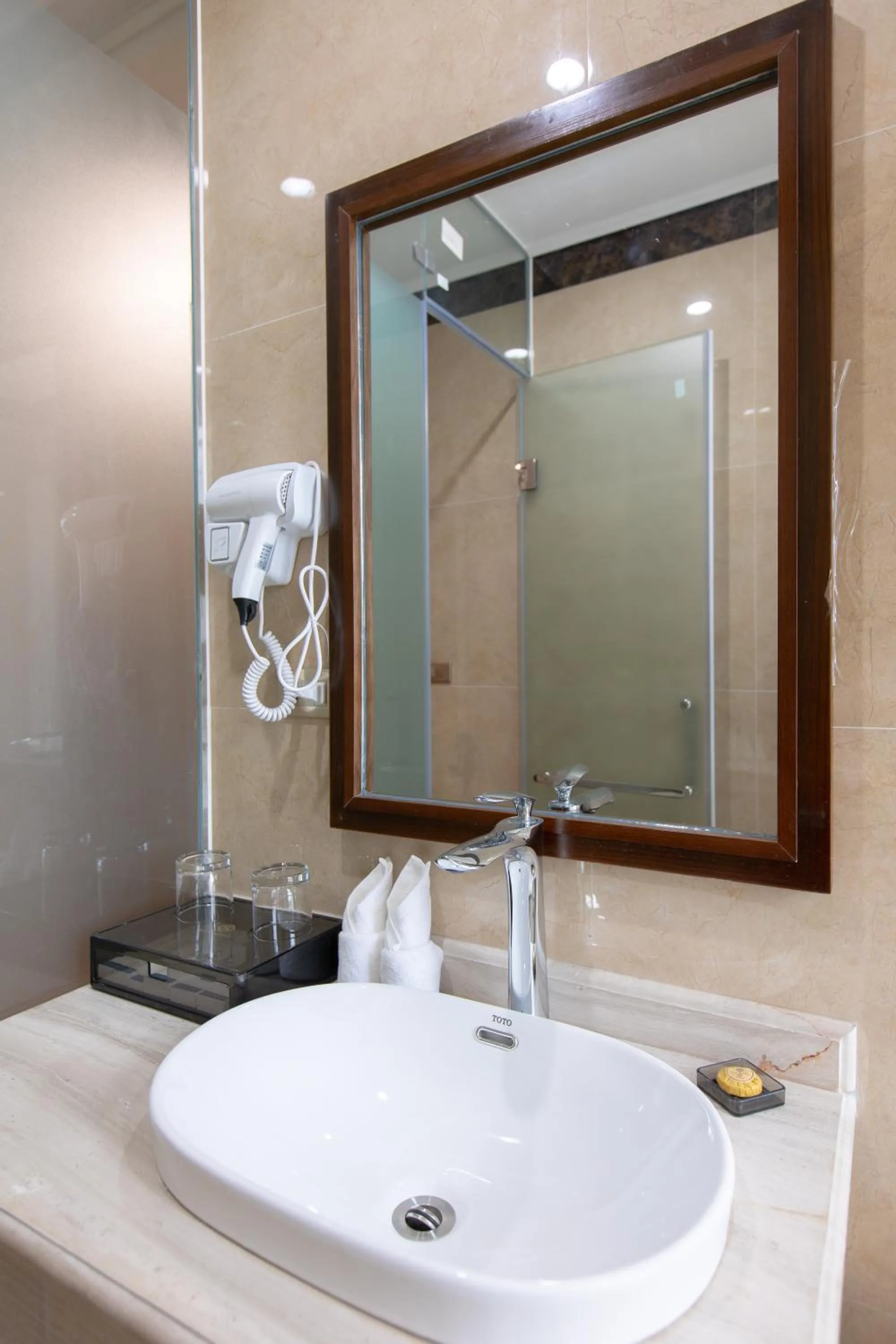 Bathroom in SALA HOTEL MÓNG CÁI