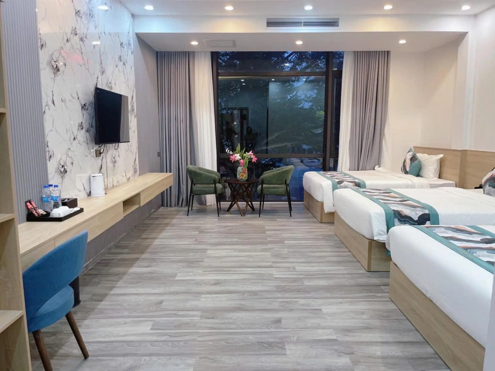 Bed in SALA HOTEL MÓNG CÁI