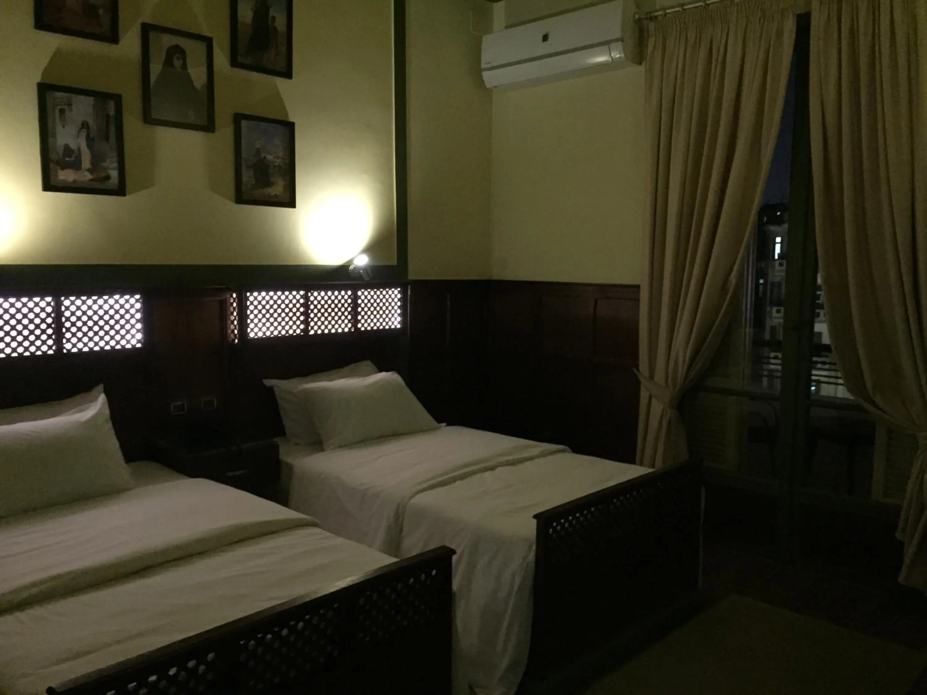 Bedroom, Bed in Carlton Downtown Cairo
