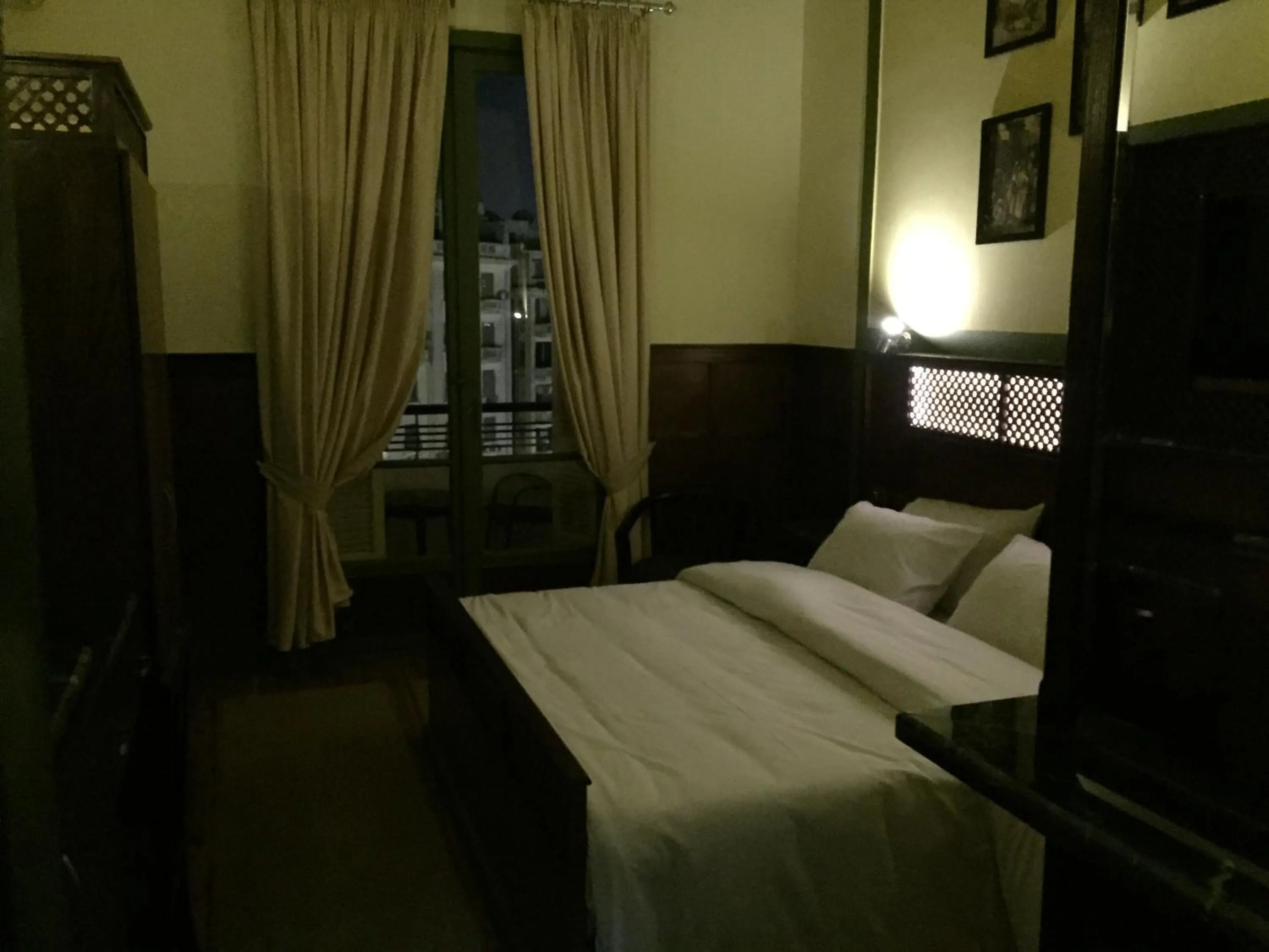 Bedroom, Bed in Carlton Downtown Cairo