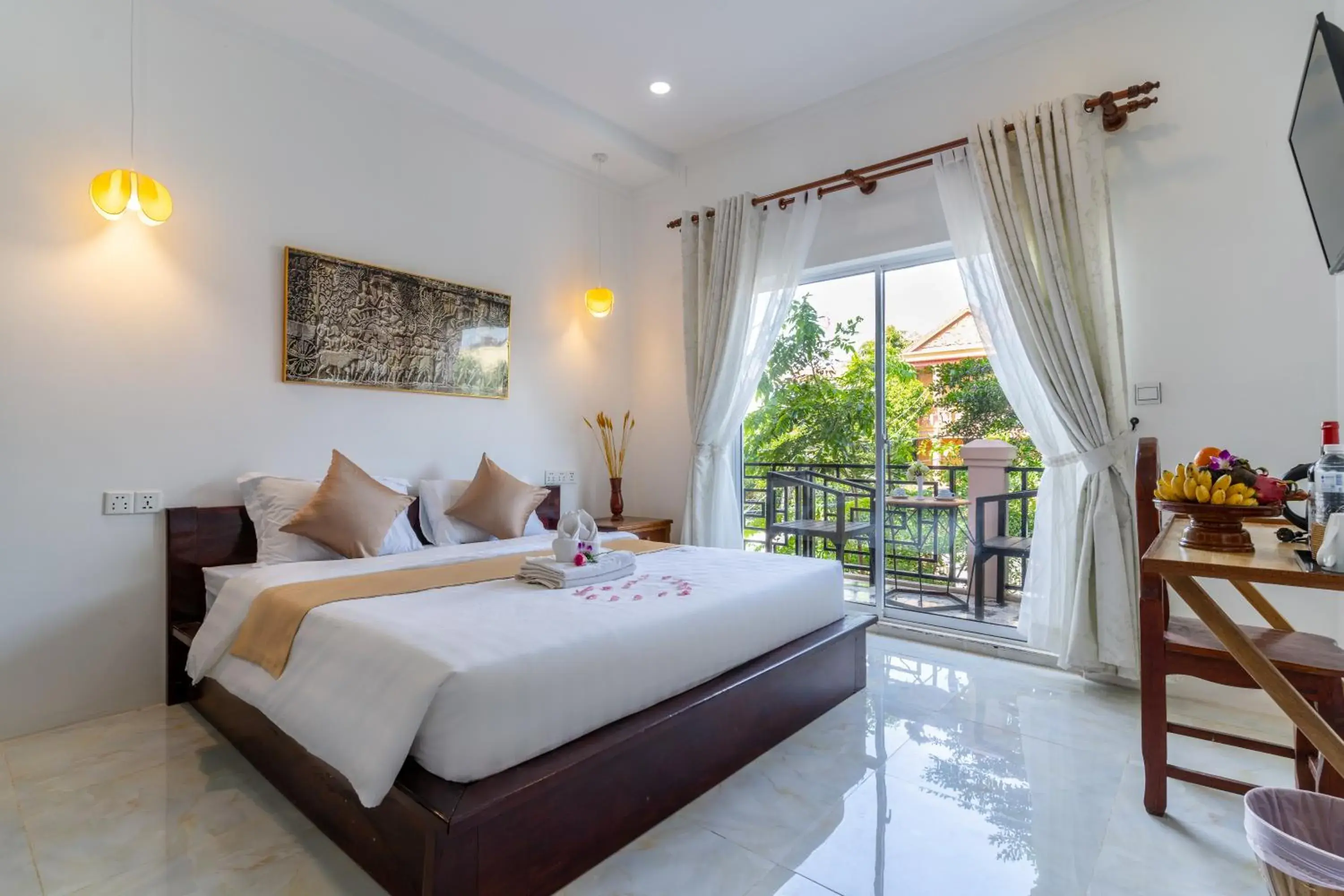 Double Room with Balcony in Angkor Rithy Boutiquese Double Room with Balcony in Angkor Rithy Boutiquese