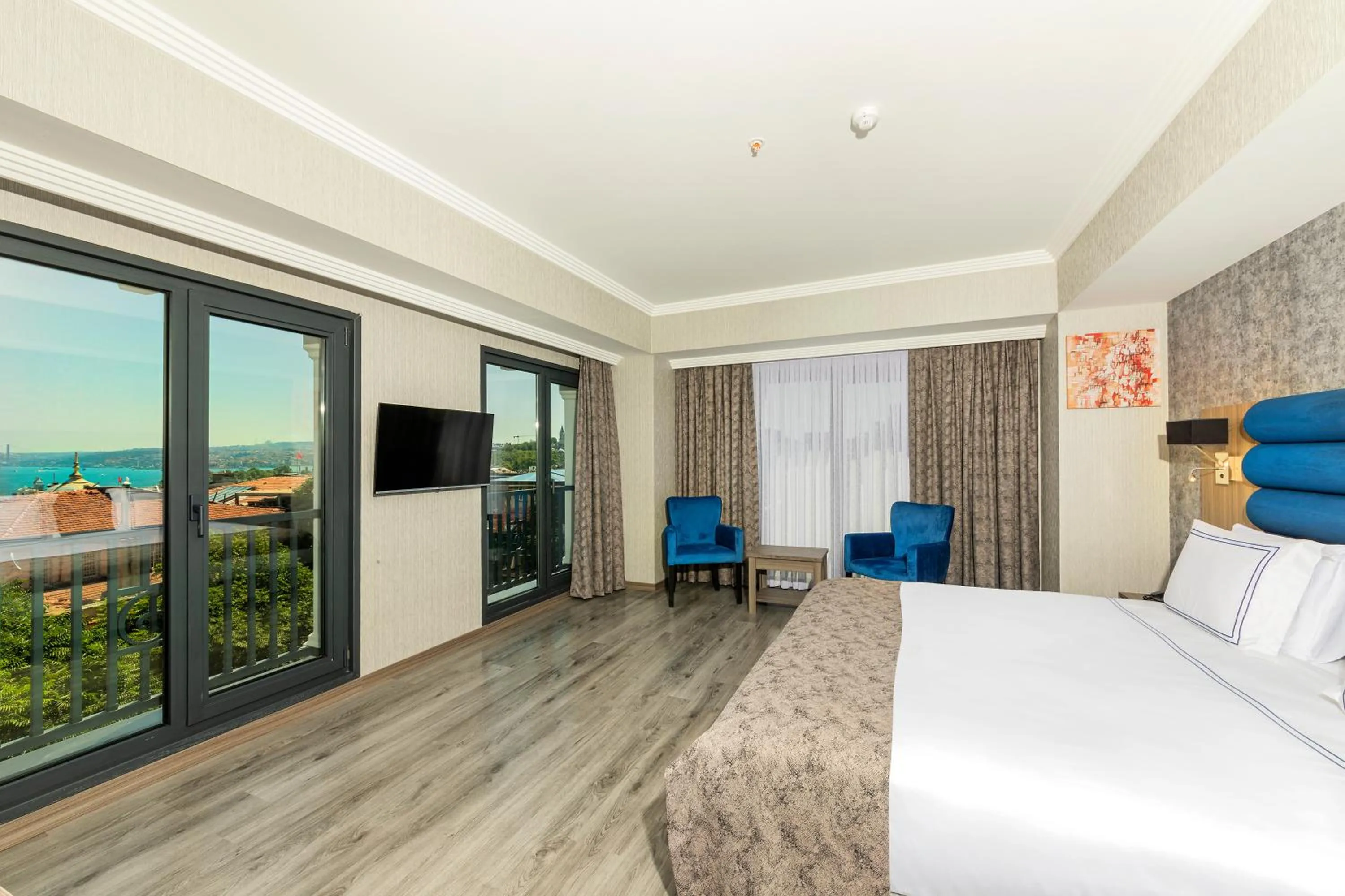 Photo of the whole room, Bed in Demiray Hotel Old City