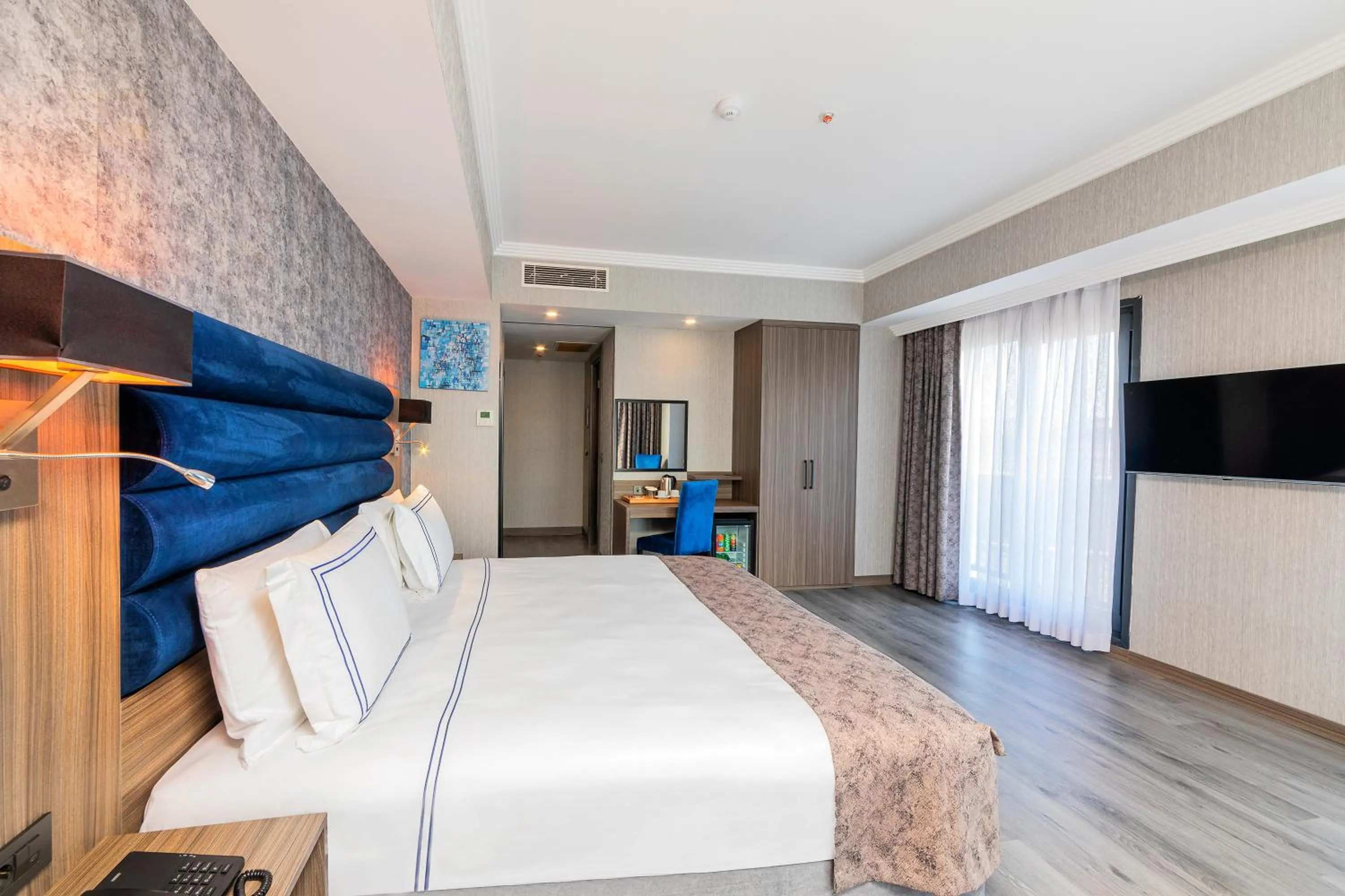 Photo of the whole room, Bed in Demiray Hotel Old City