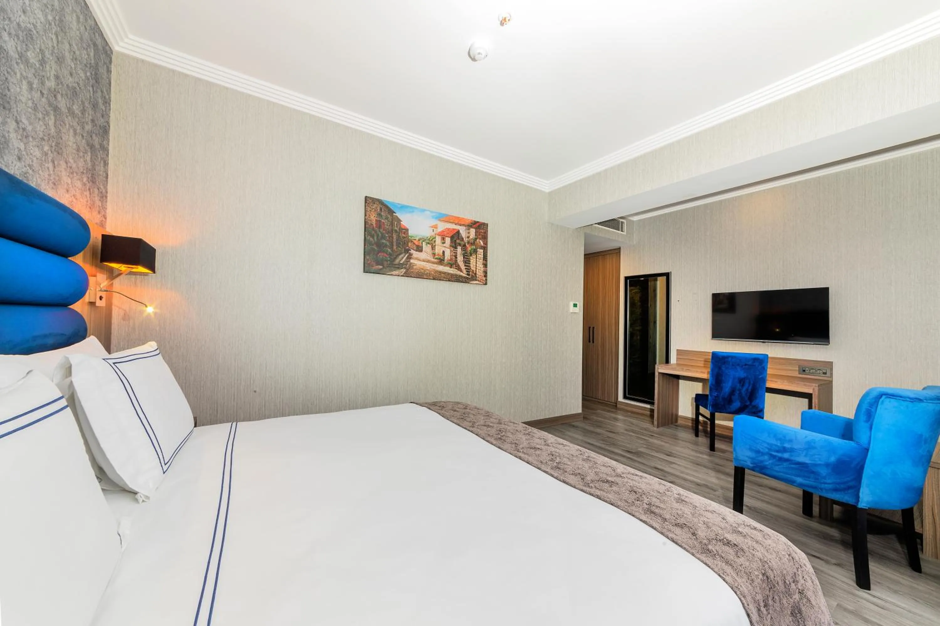 Photo of the whole room, Bed in Demiray Hotel Old City