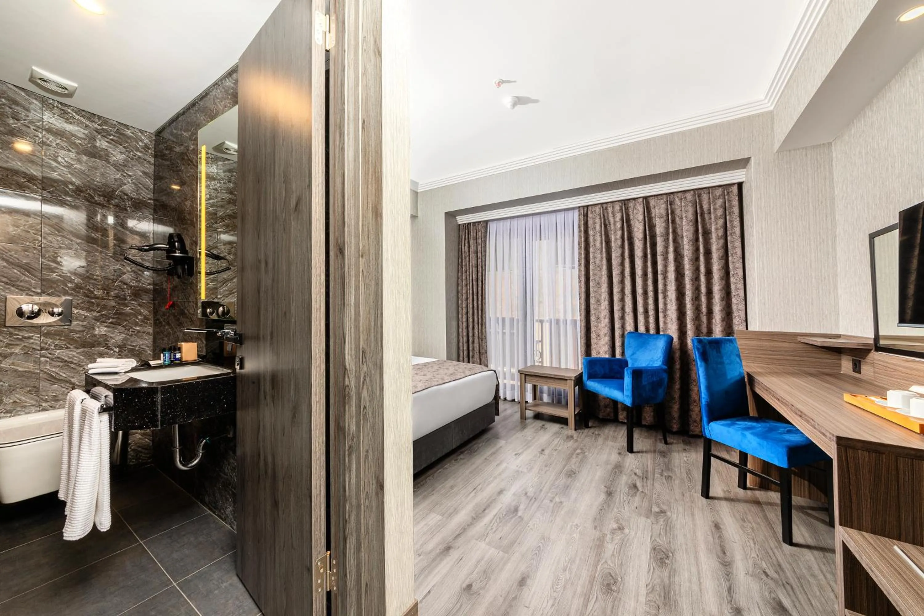 Photo of the whole room, Bed in Demiray Hotel Old City