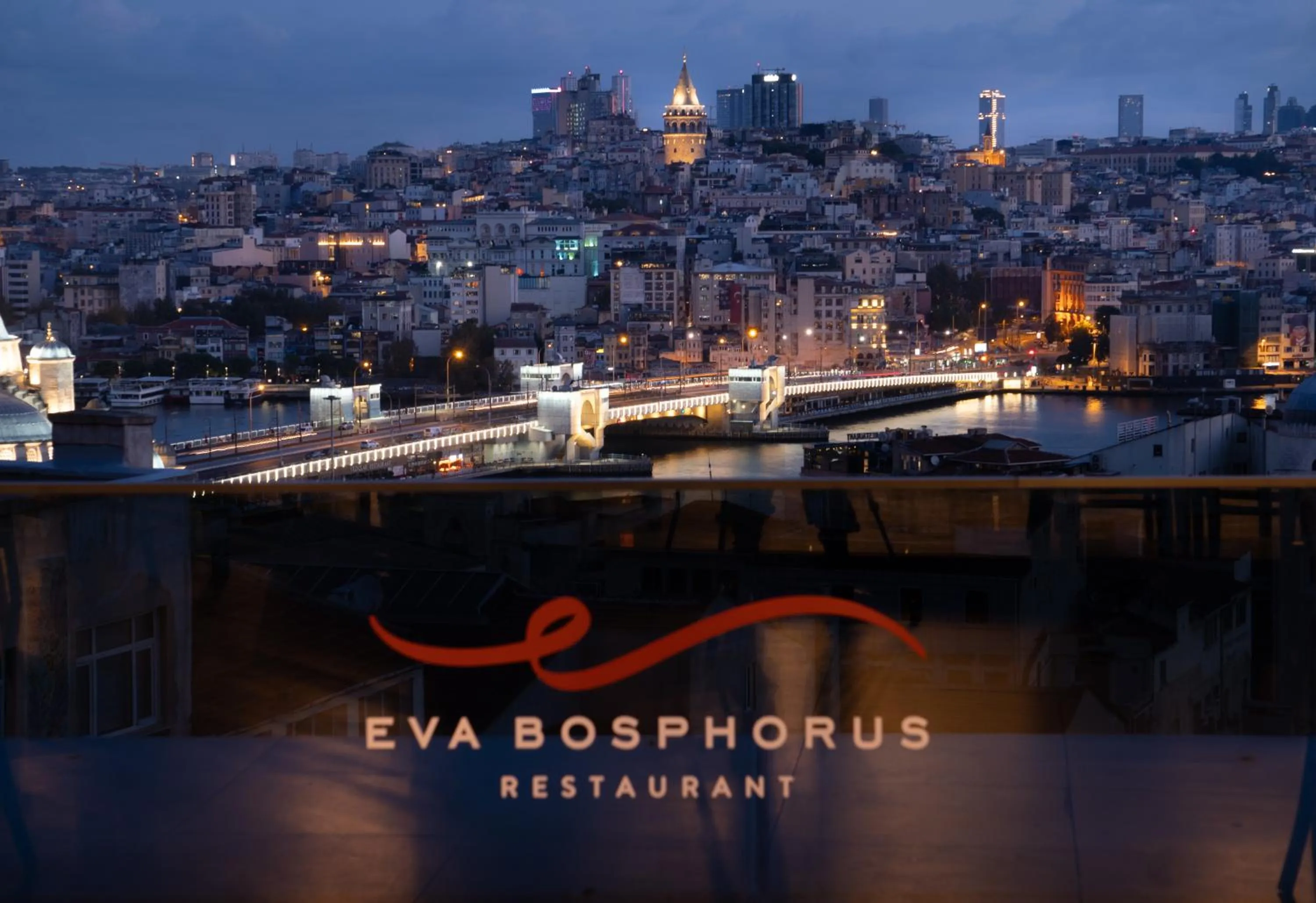 Restaurant/places to eat in Demiray Hotel Old City