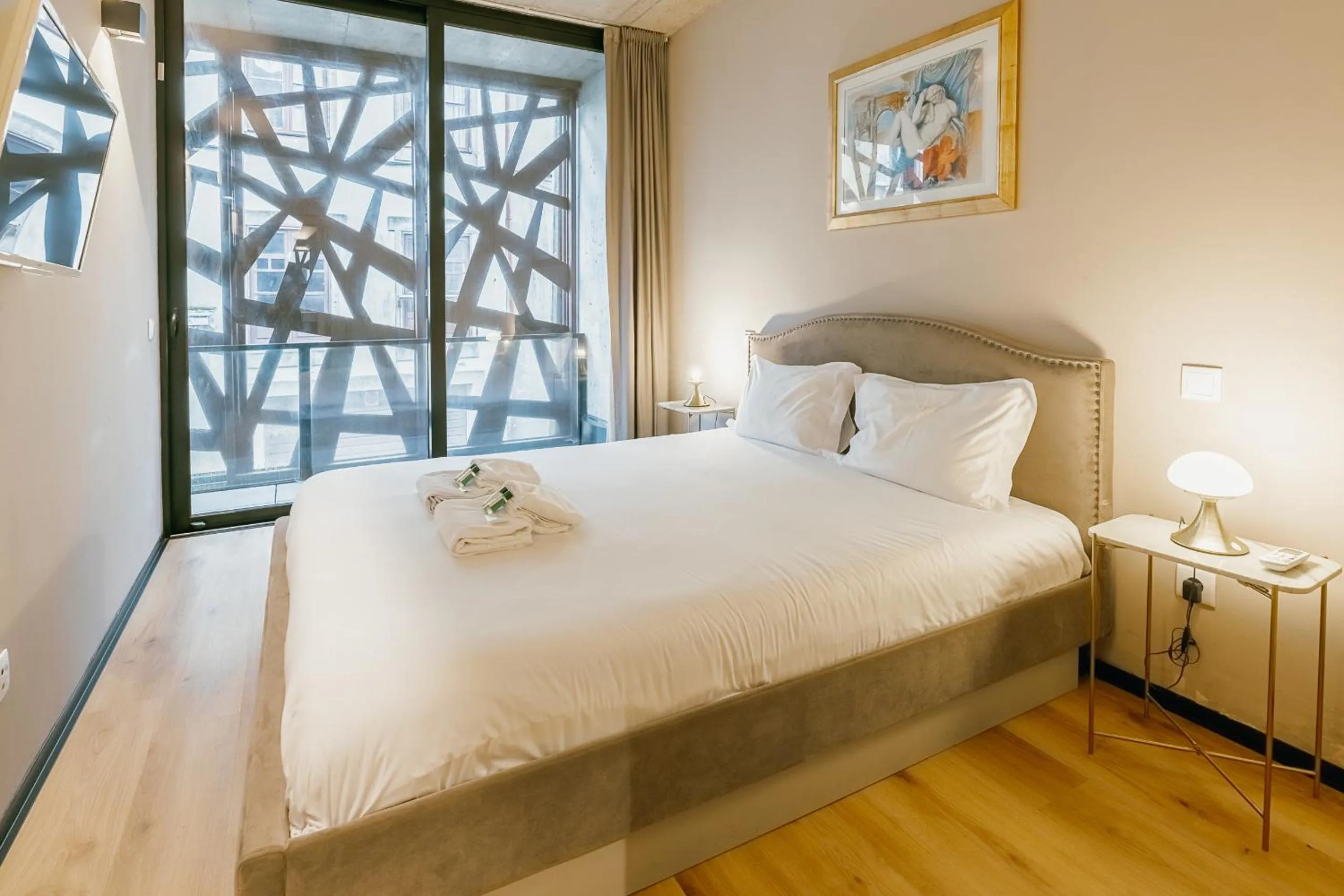 City Center Premium Apartment by Vacationy