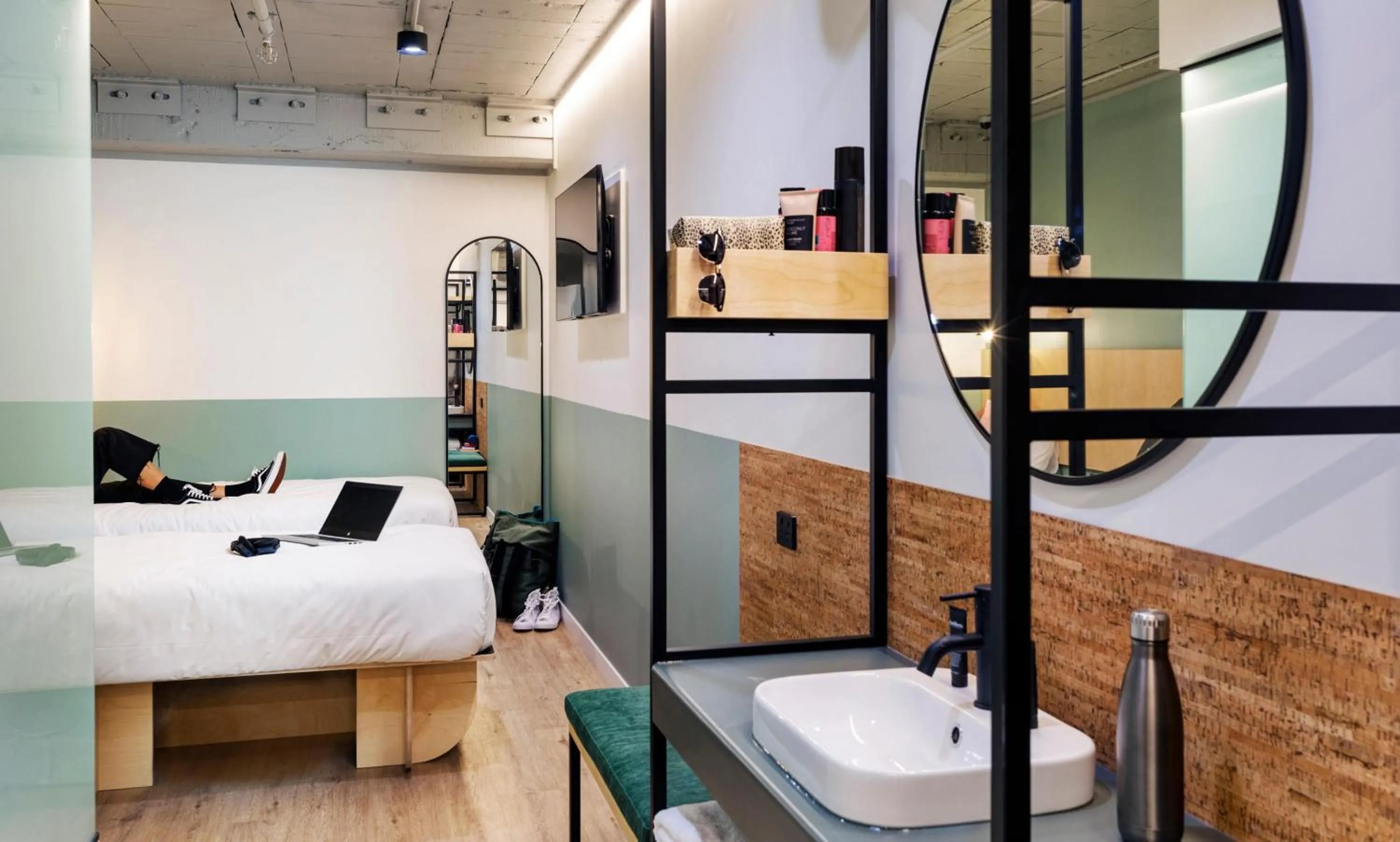 Bedroom in LyLo Auckland