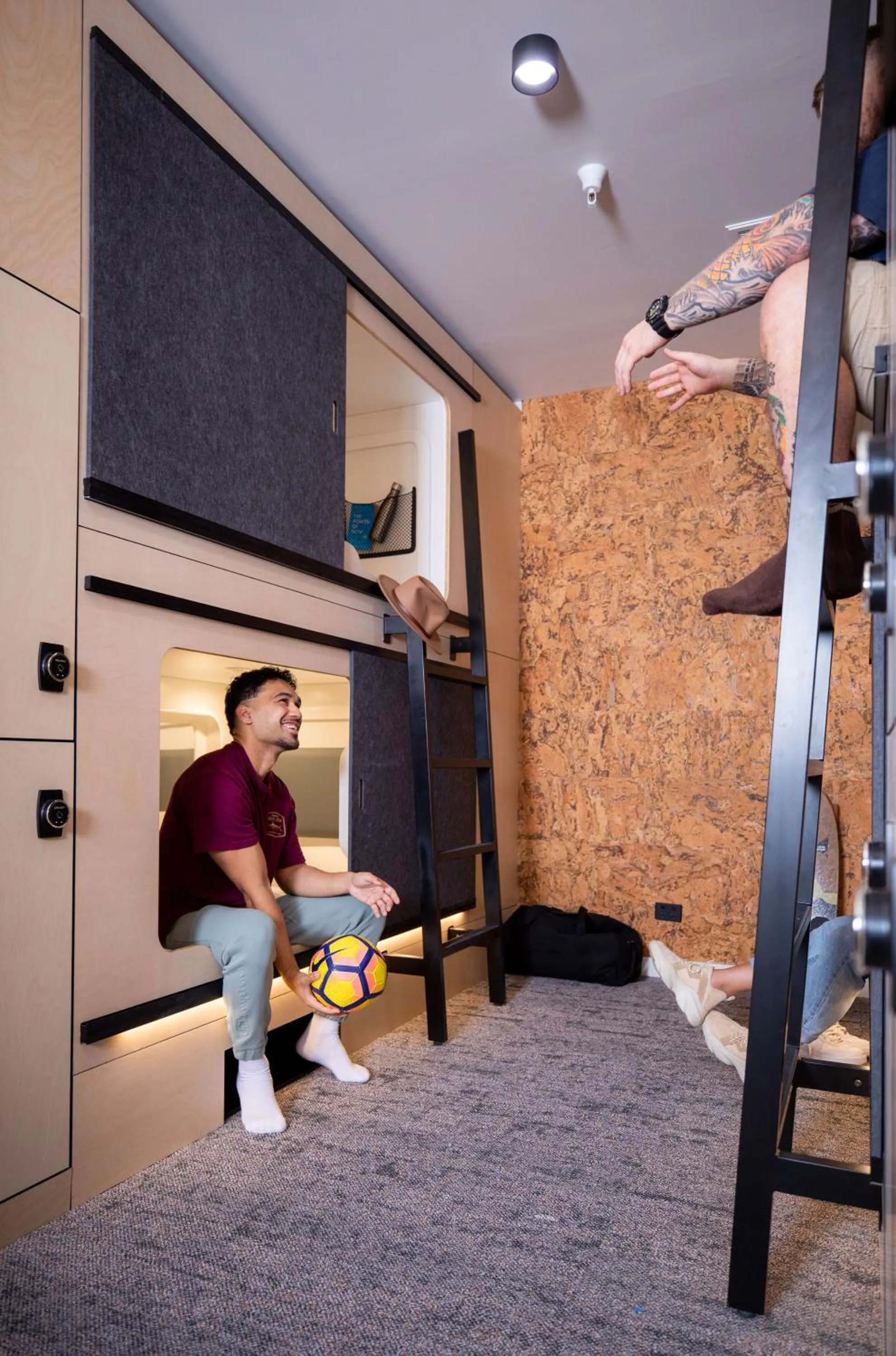 Bed in LyLo Auckland Hotel