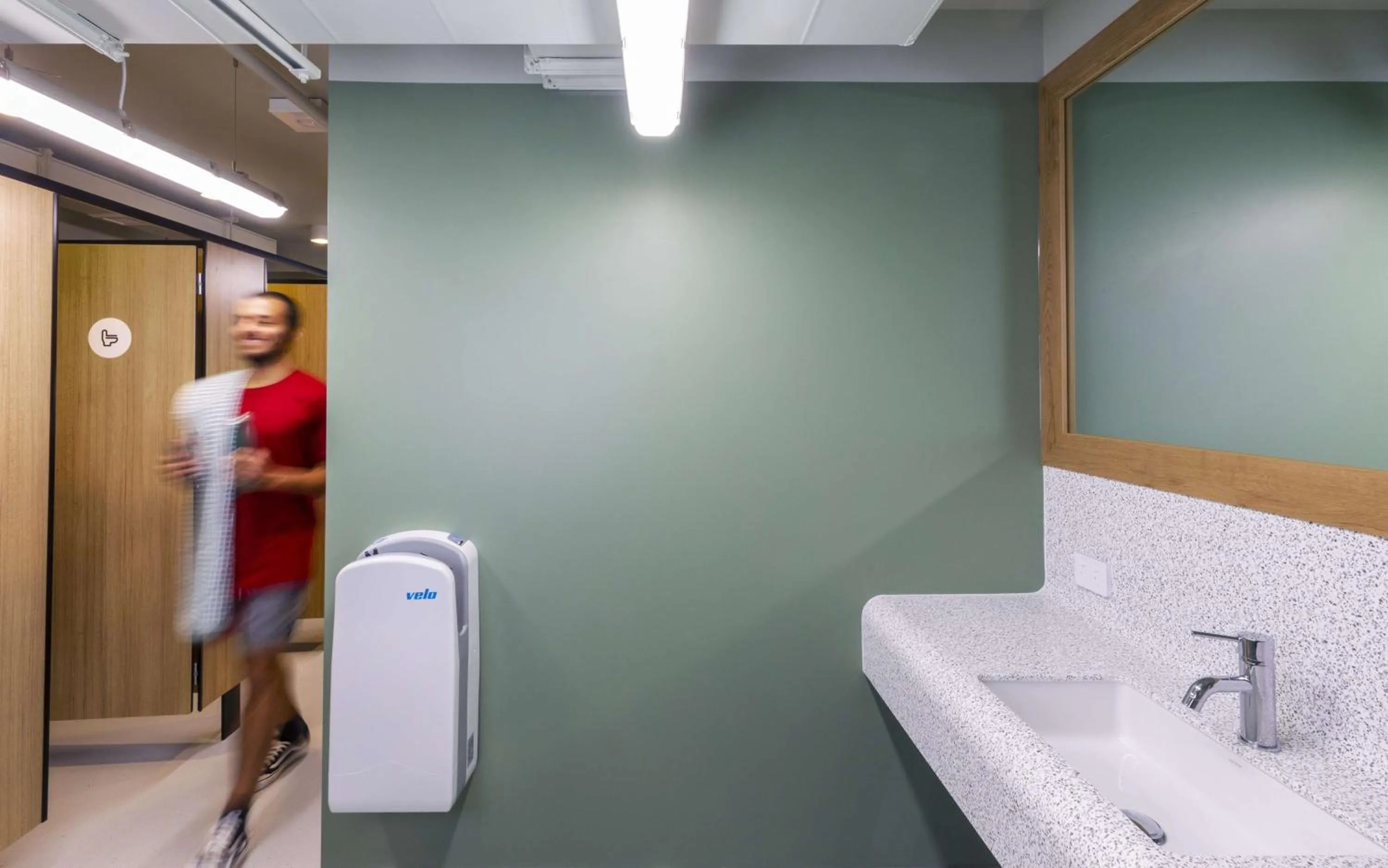 Property building in LyLo Auckland Hotel