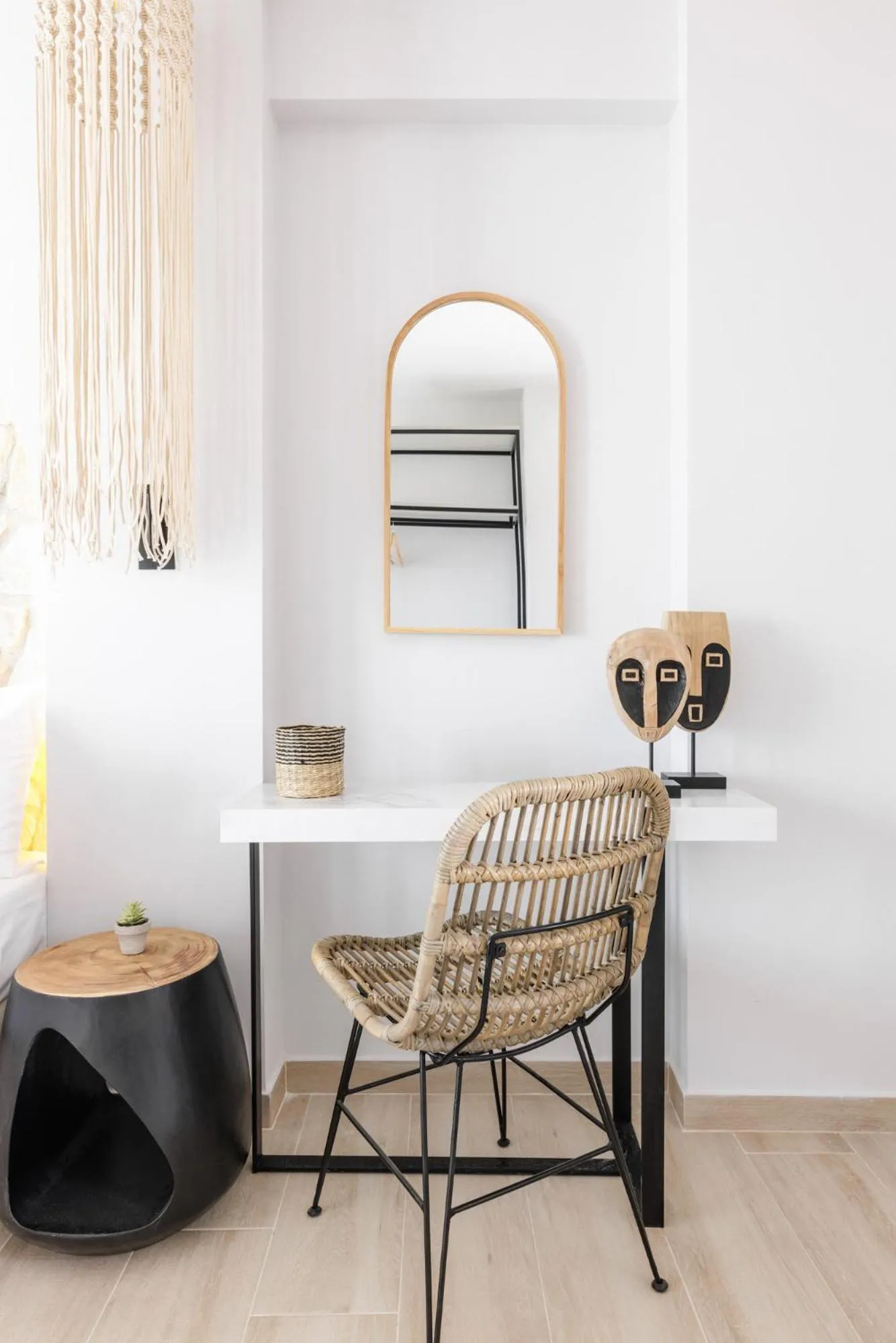 hair dresser in Amalthia Luxury Suites