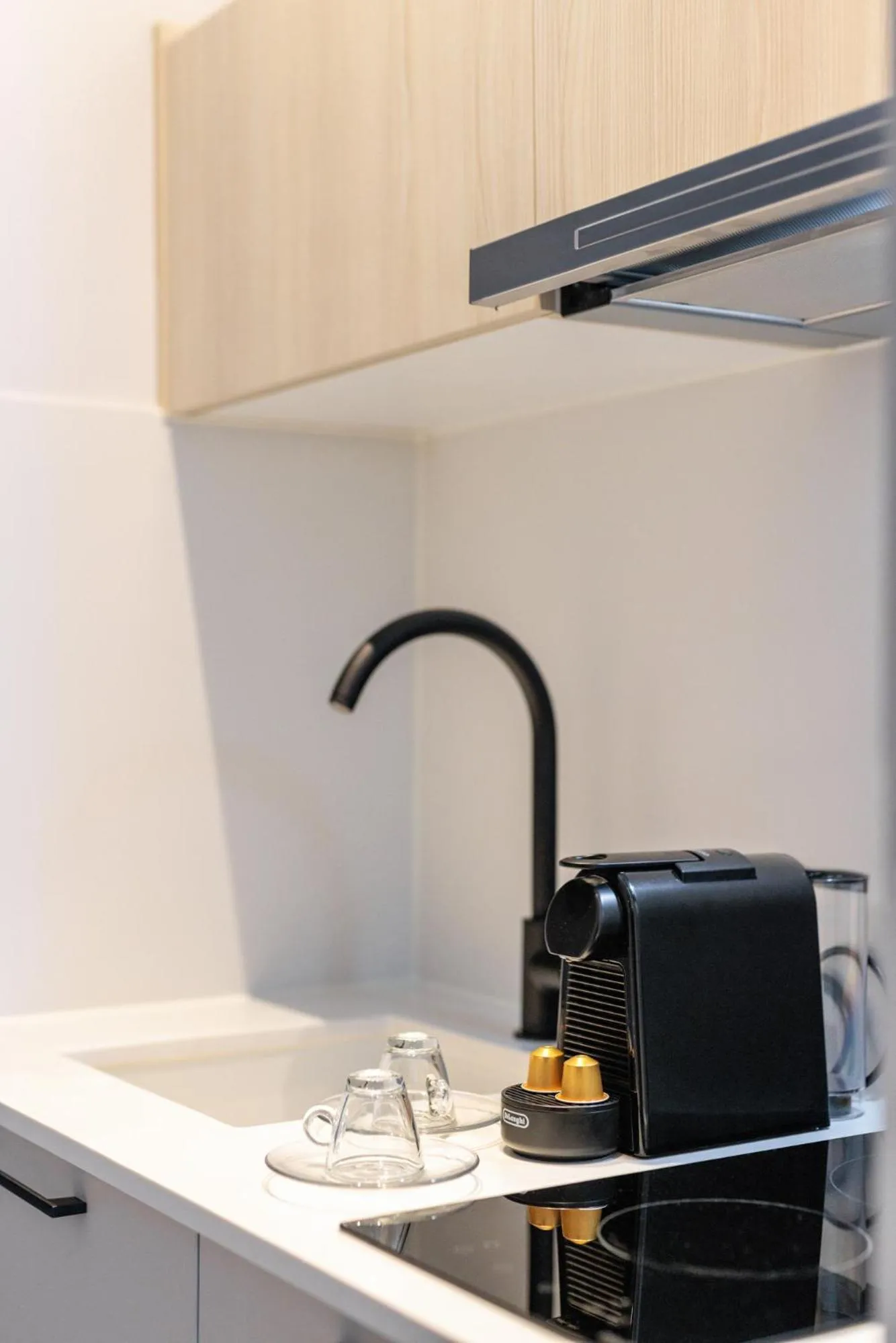 Coffee/tea facilities in Amalthia Luxury Suites