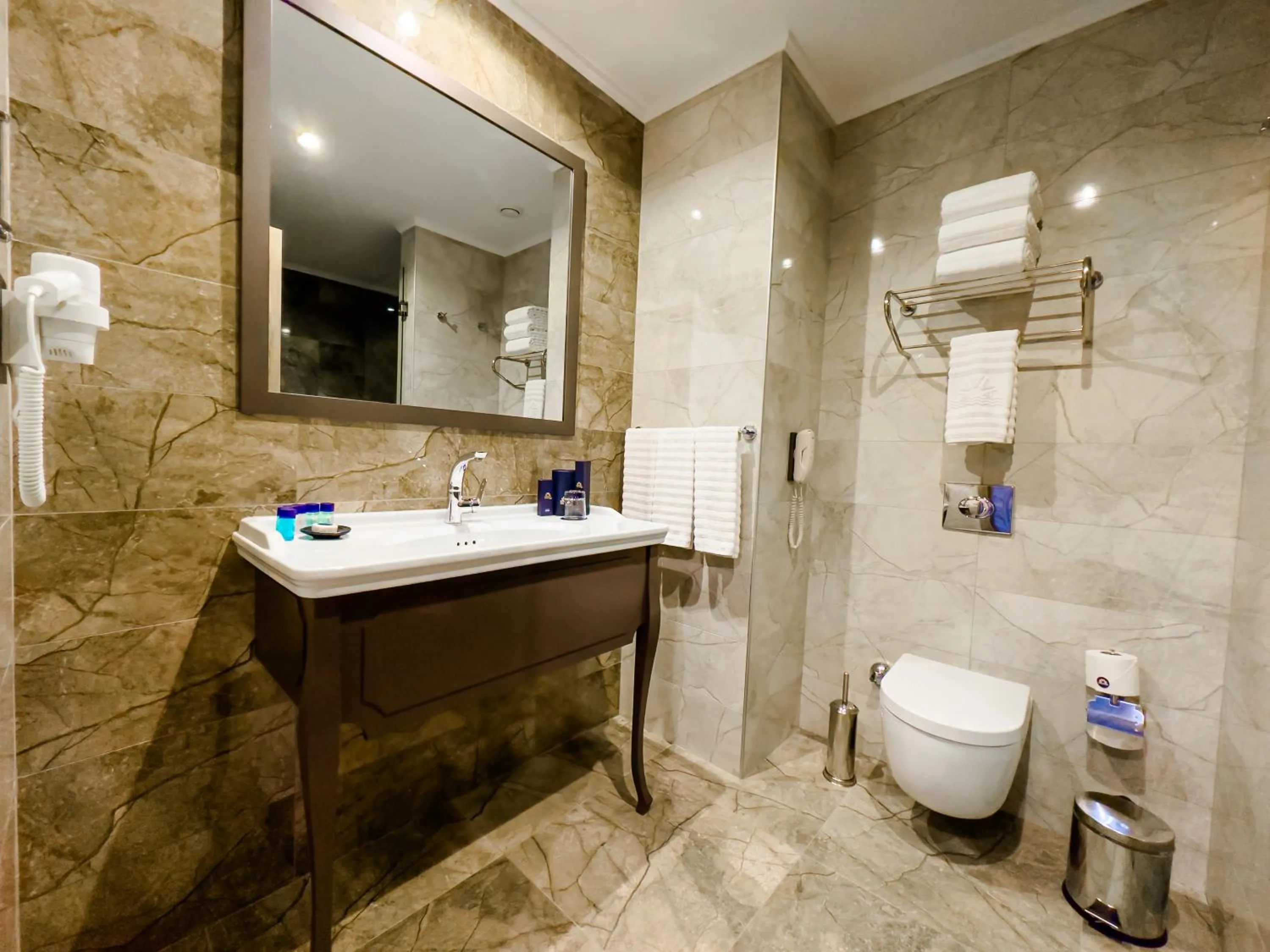 Bathroom in The Arkin Iskele