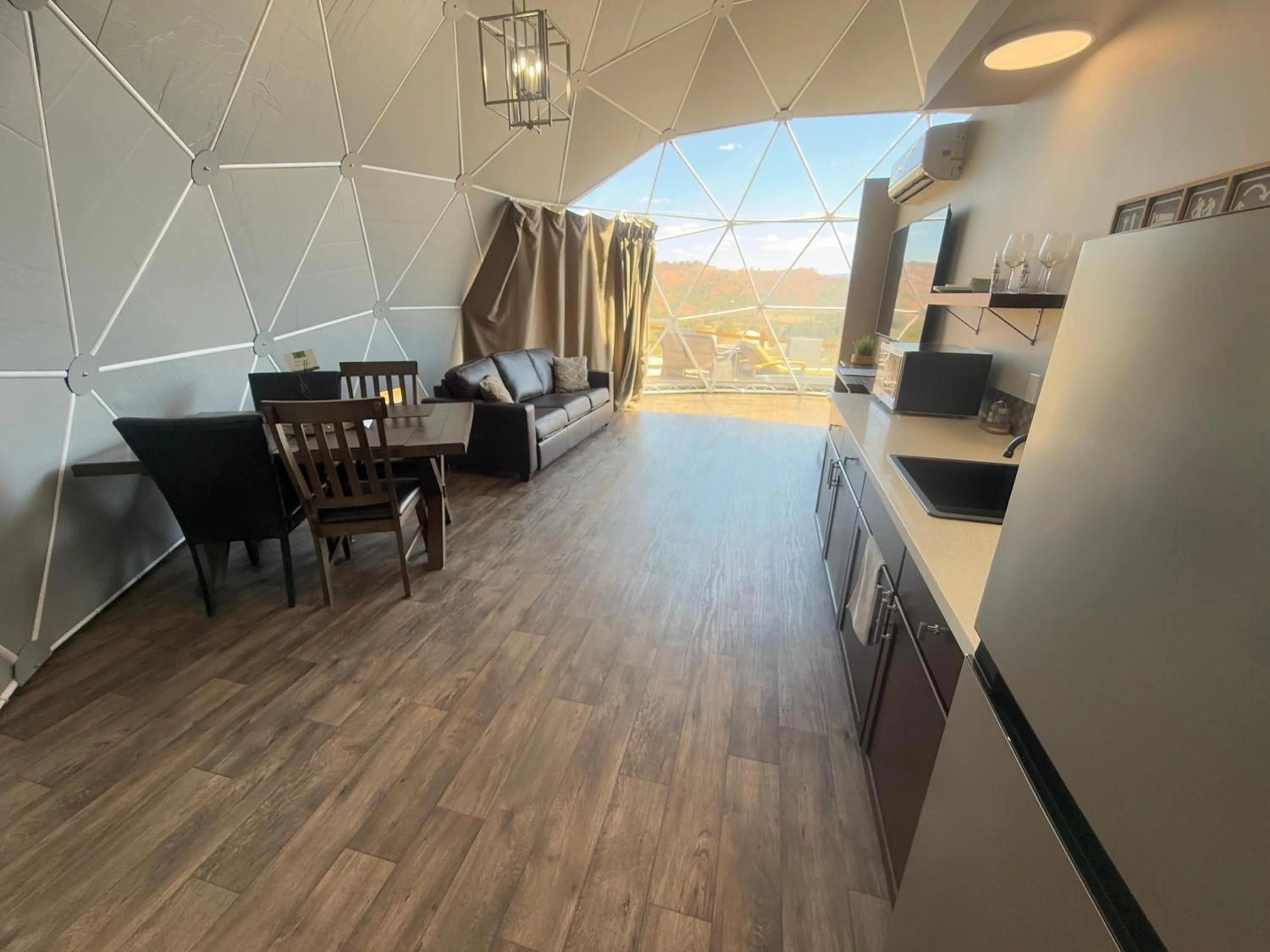 Kitchen or kitchenette in Bryce Glamp And Camp