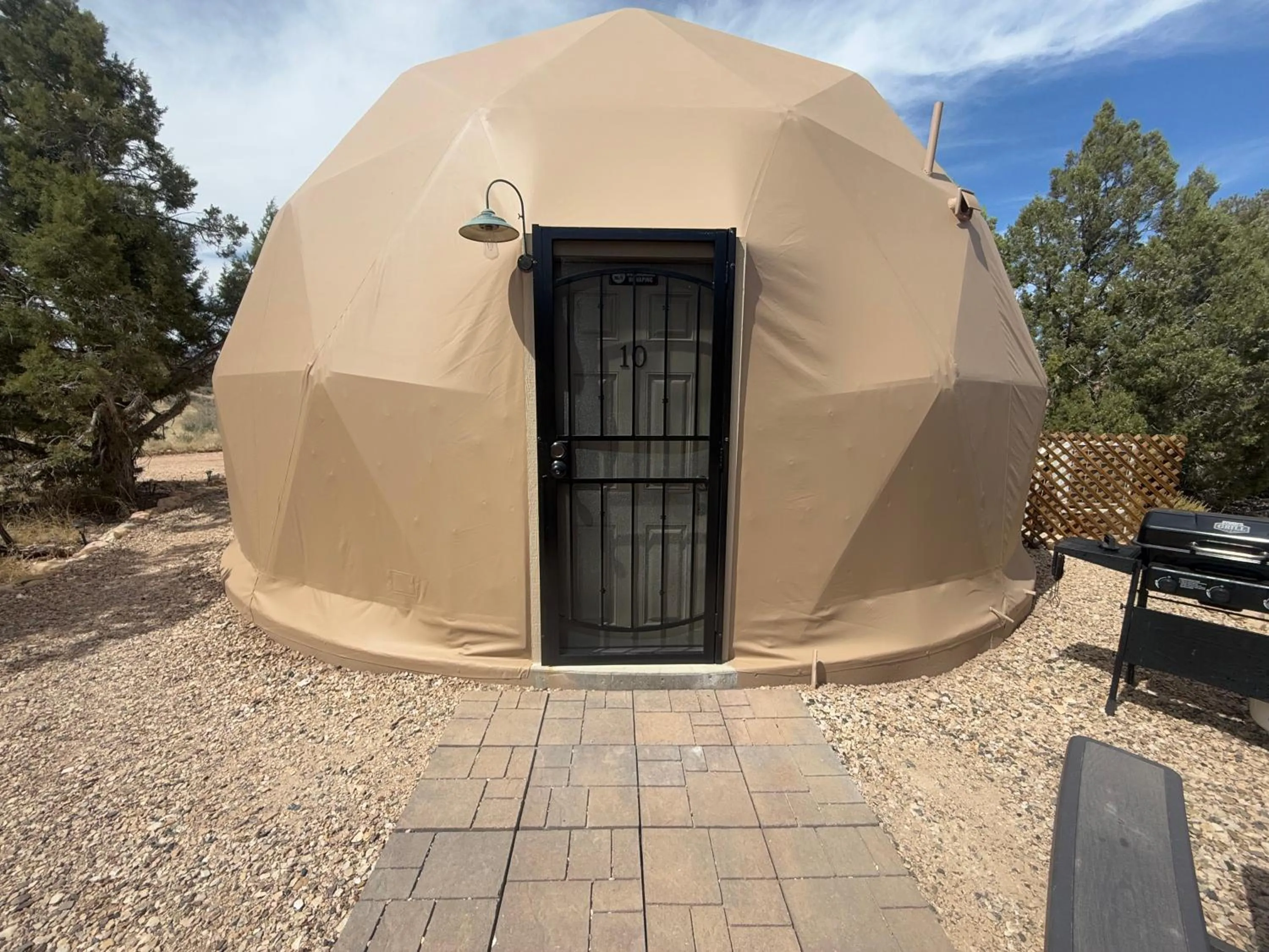 Property building in Bryce Glamp And Camp