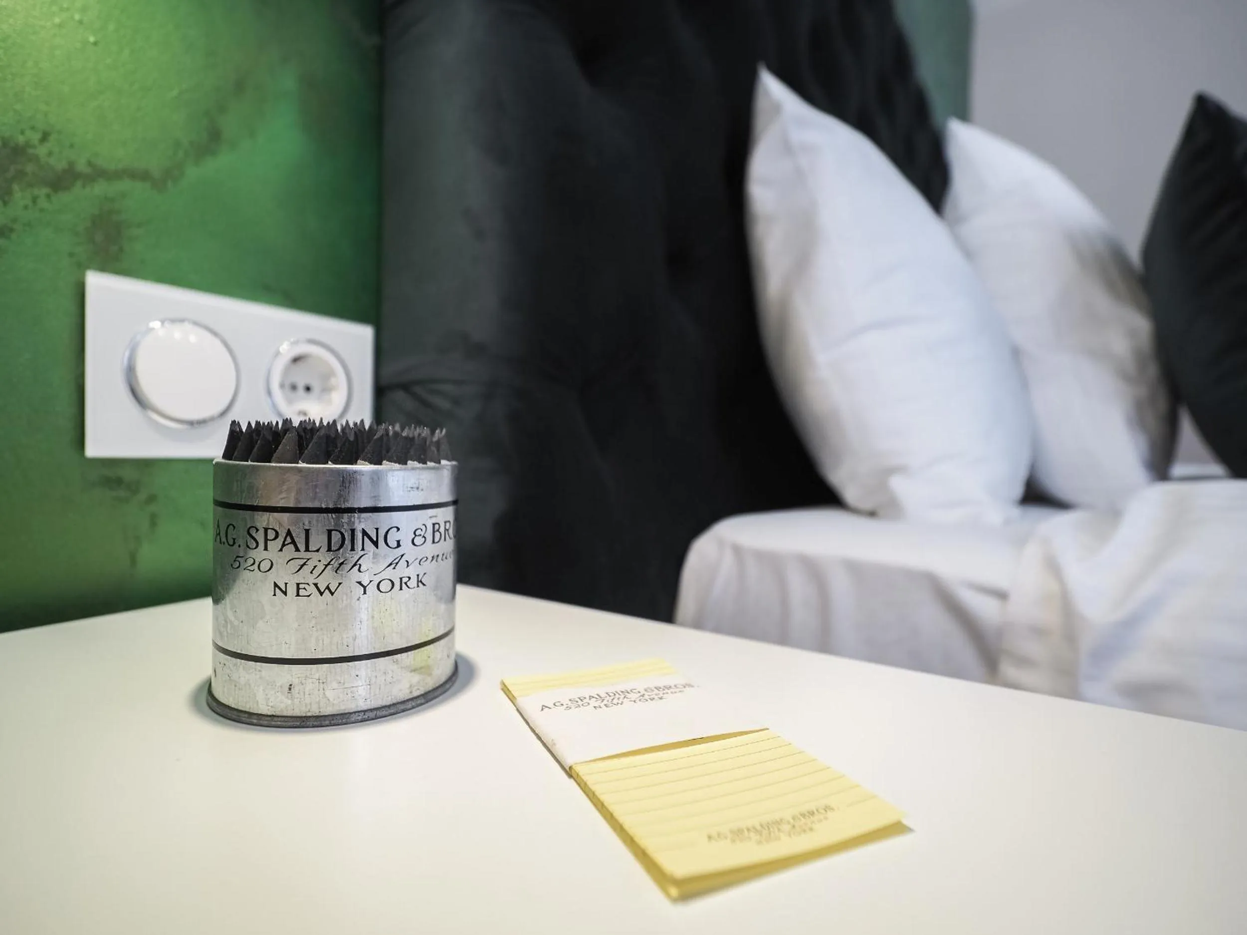 Photo of the whole room, Bed in Boutique Central