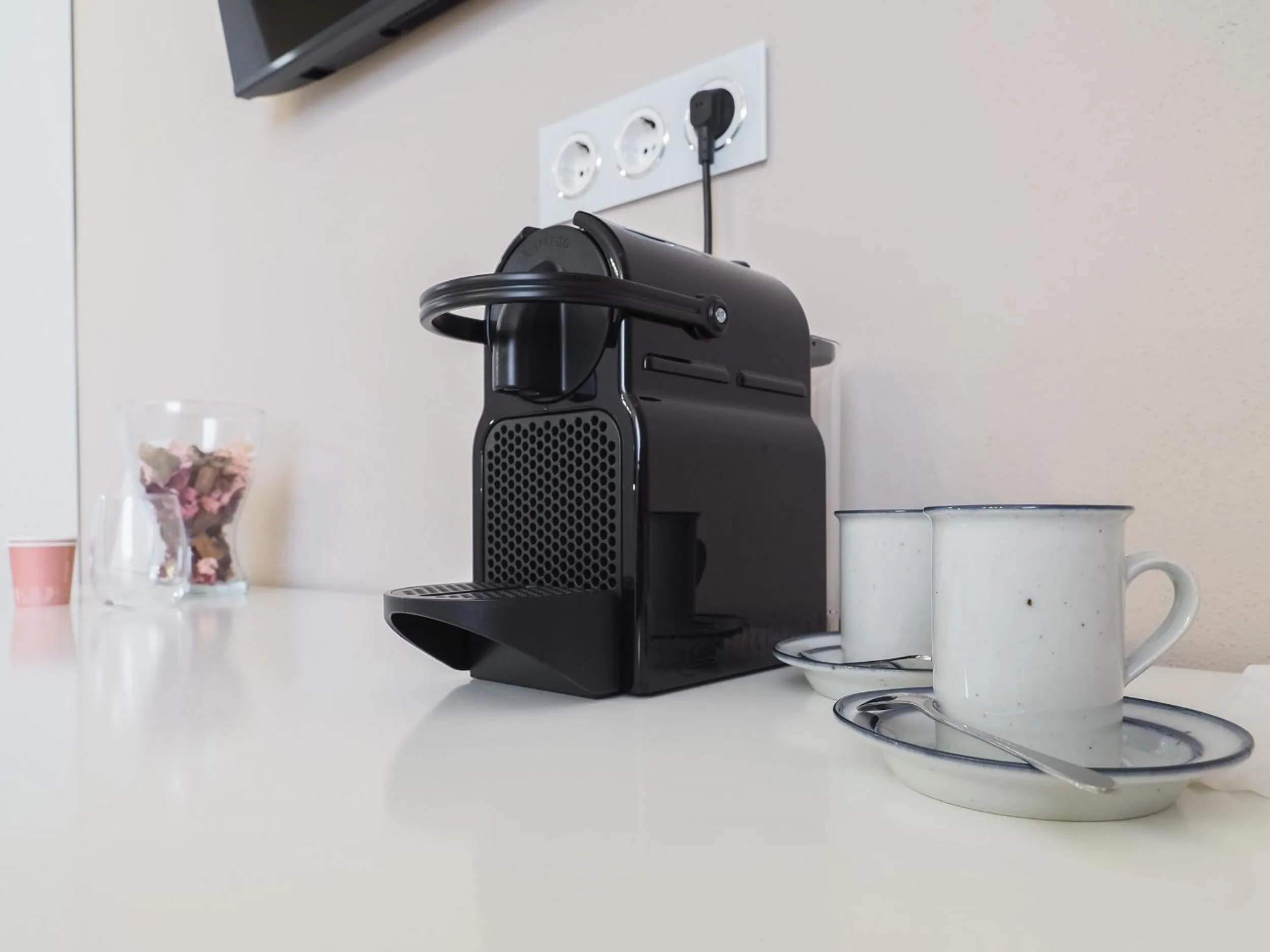 Coffee/tea facilities in Boutique Central