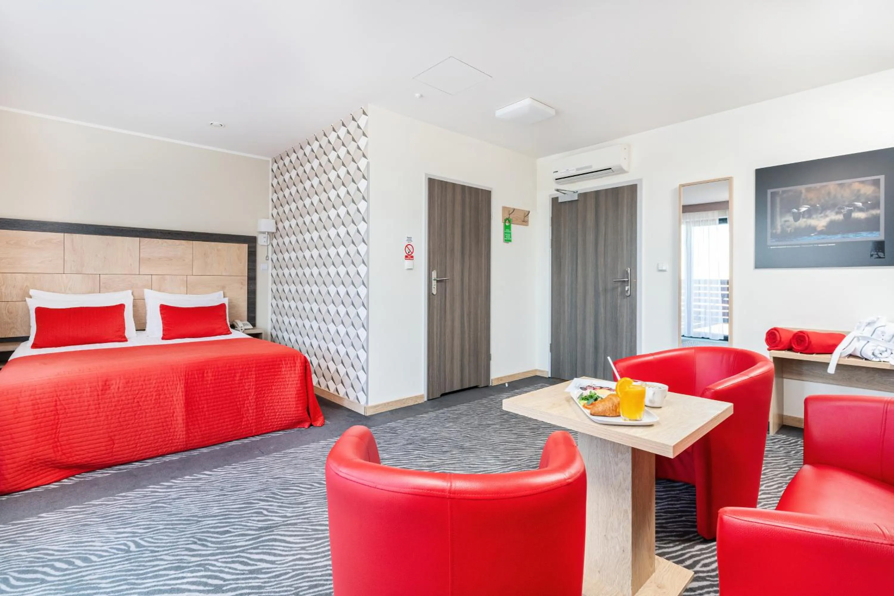 air conditioner, Bed in Hotel nad Wisłą