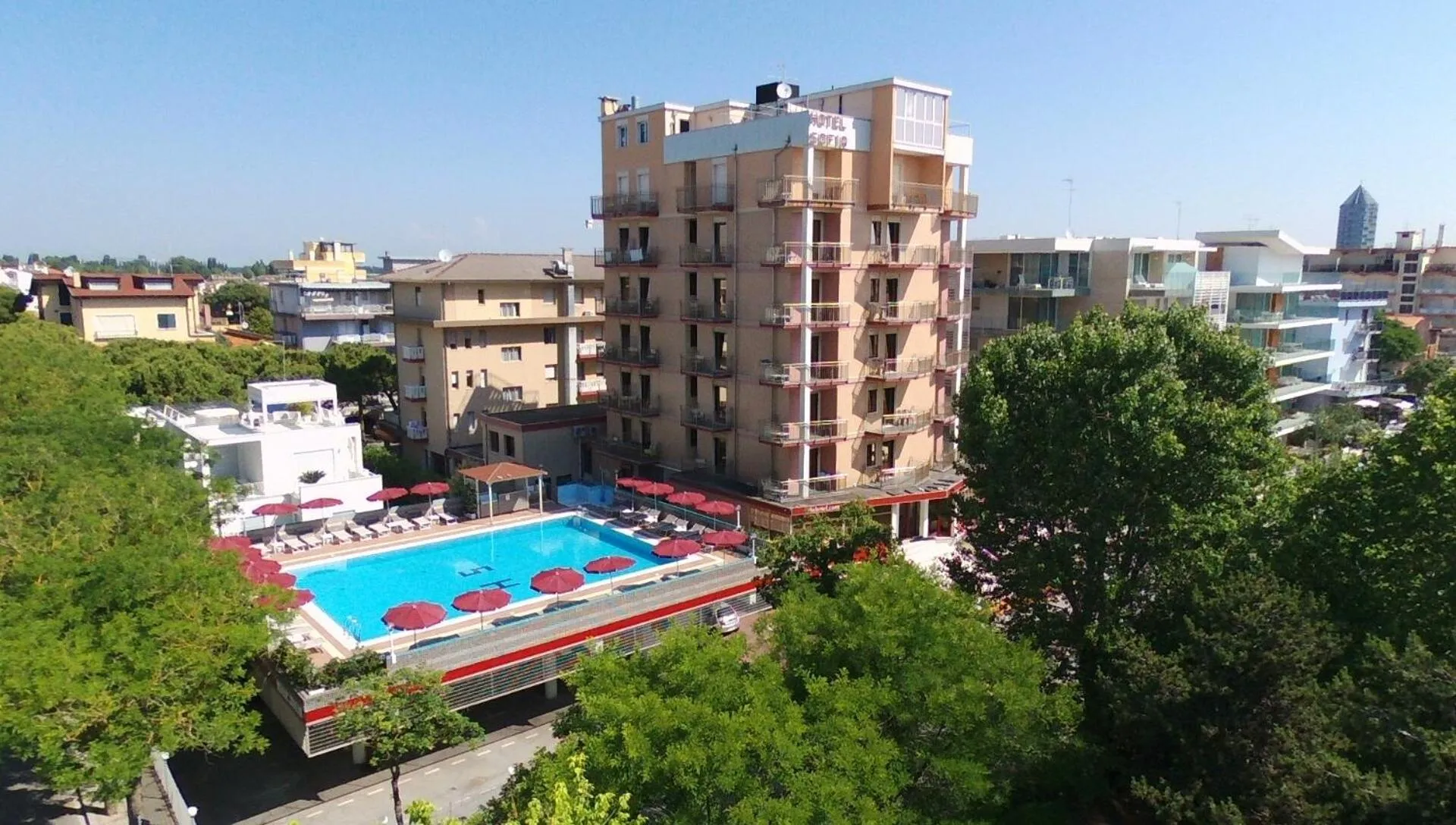 Swimming pool in Hotel Sofia