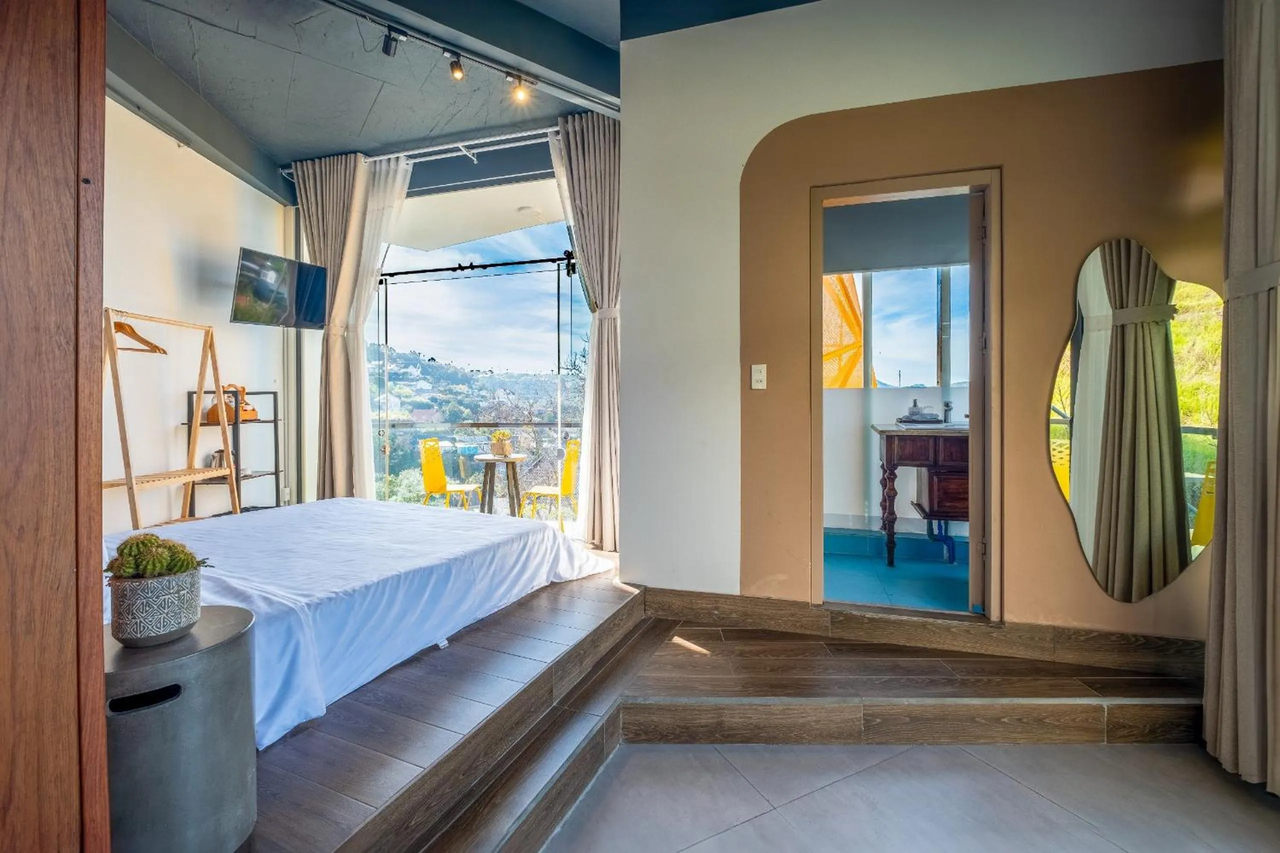 Bedroom, Bed in Orimi Cafe & Homies Dalat