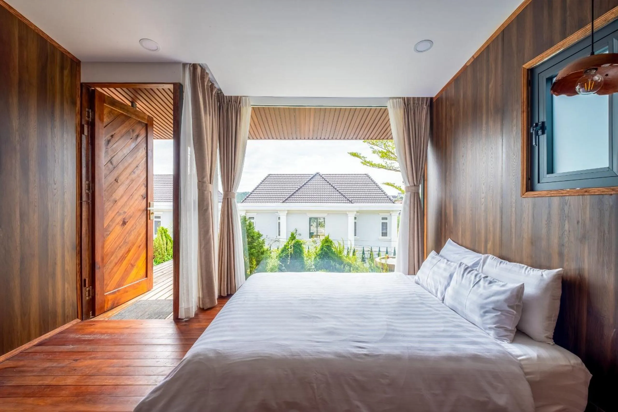 Bedroom, Bed in Orimi Cafe & Homies Dalat