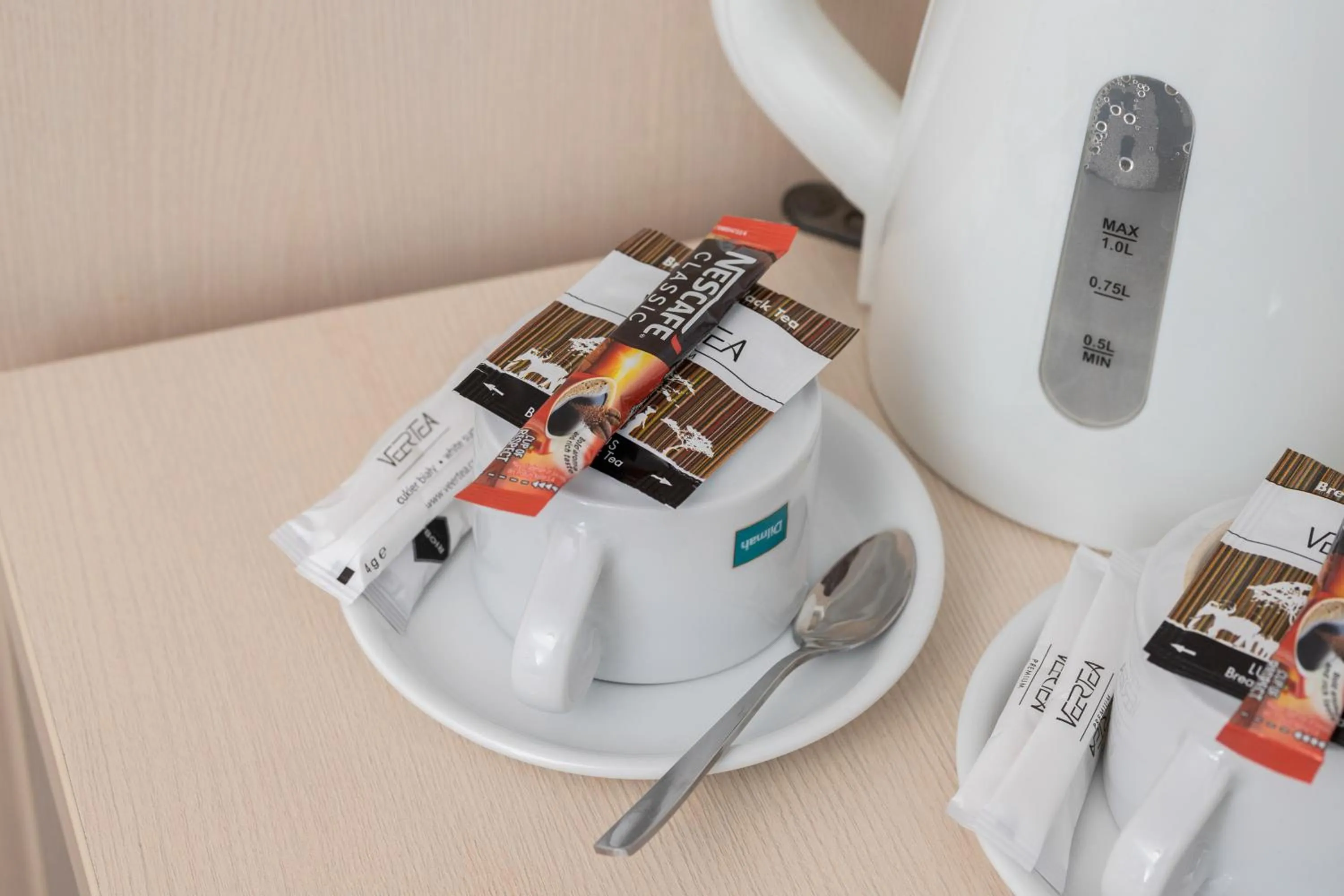 Coffee/tea facilities in Villa Angela