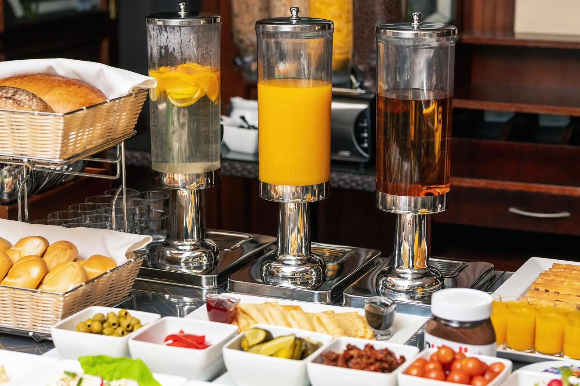 Food and drinks in Villa Angela