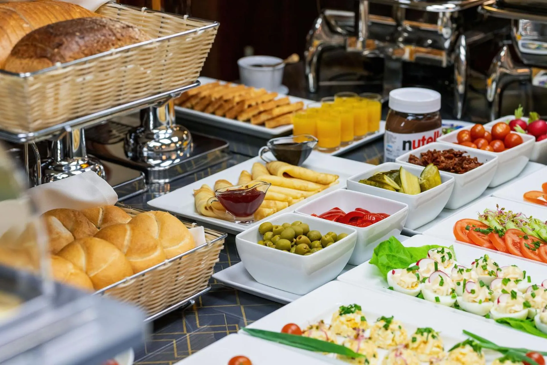 Food and drinks in Villa Angela