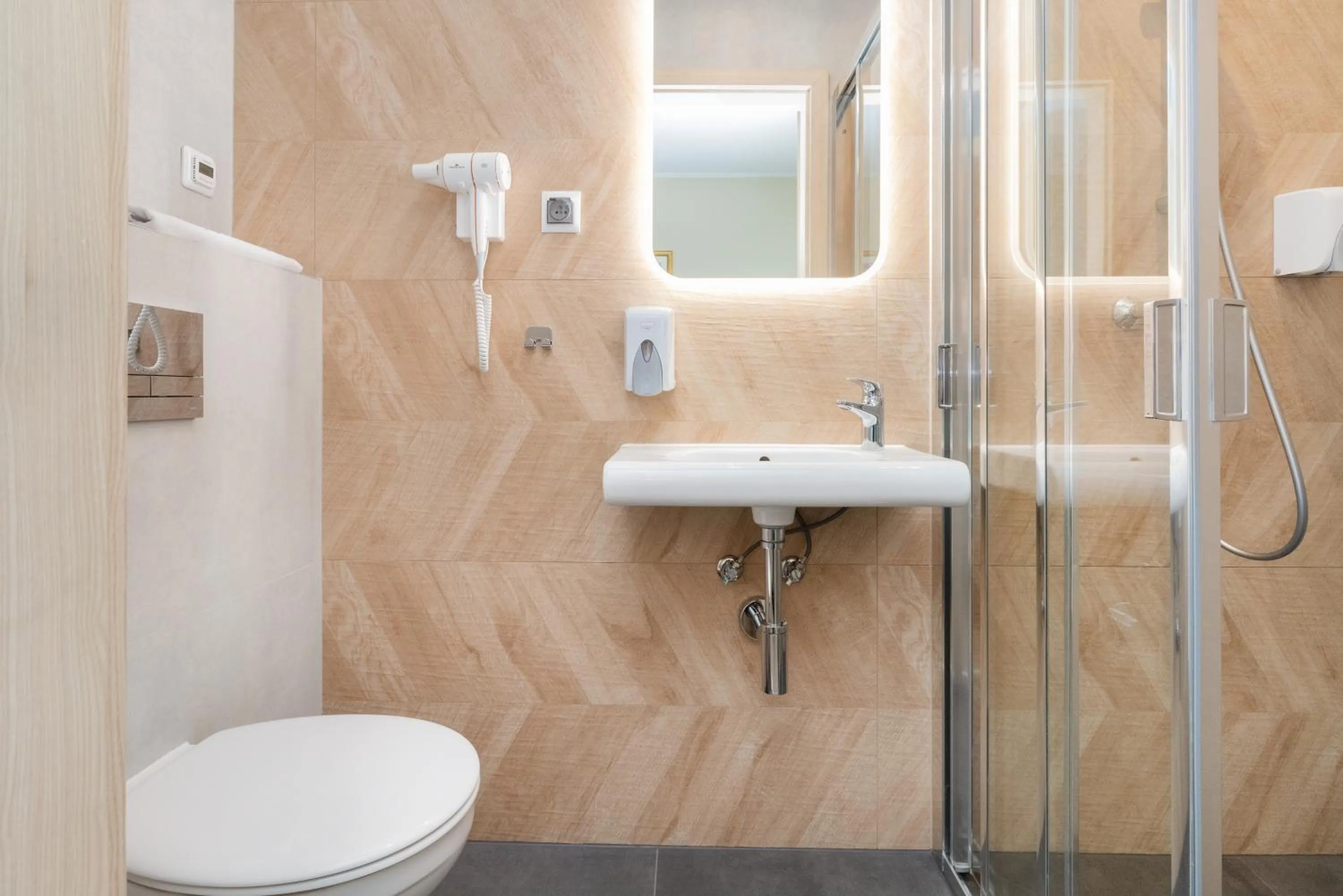 Shower in Villa Angela