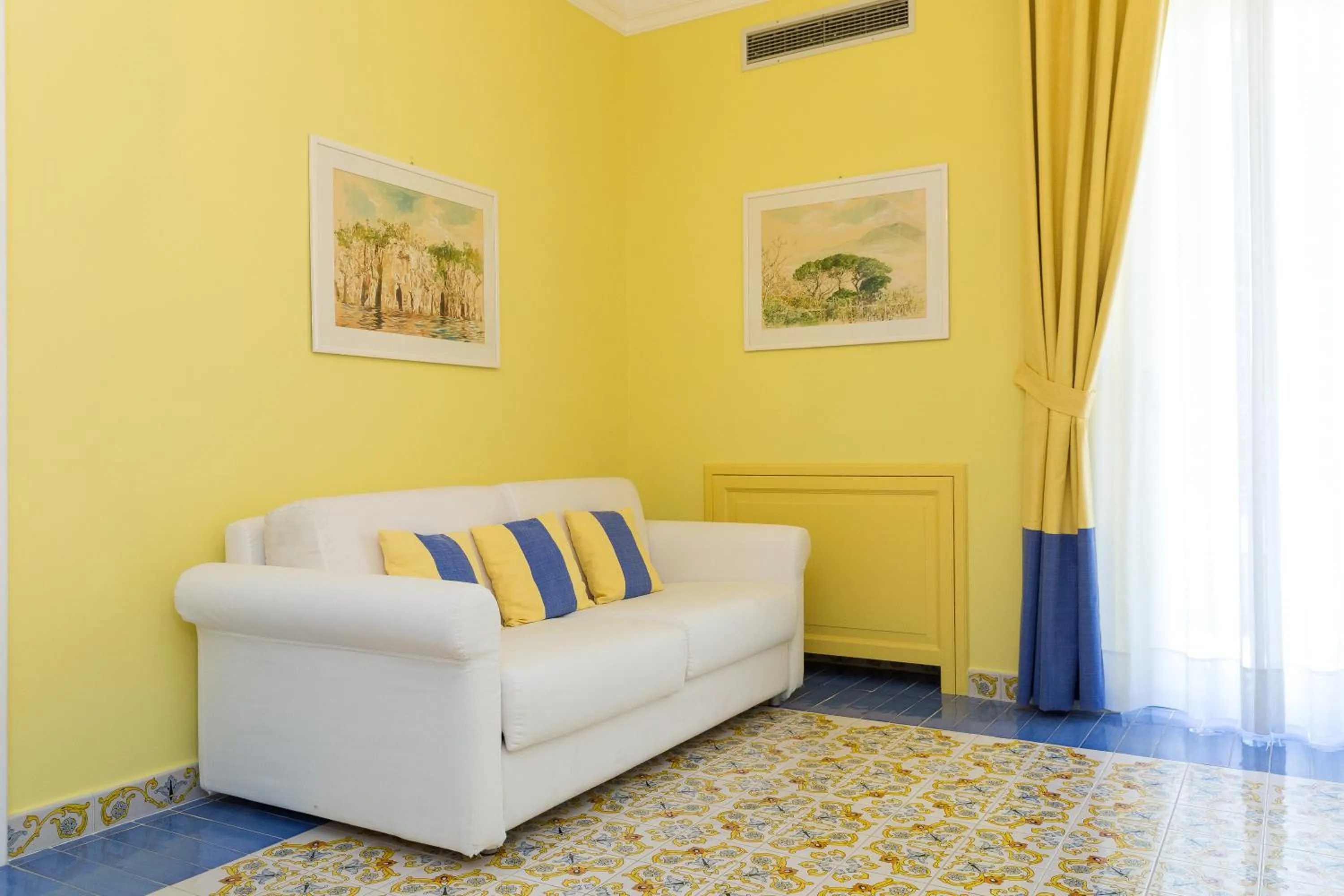 Living room in Villa Eliana