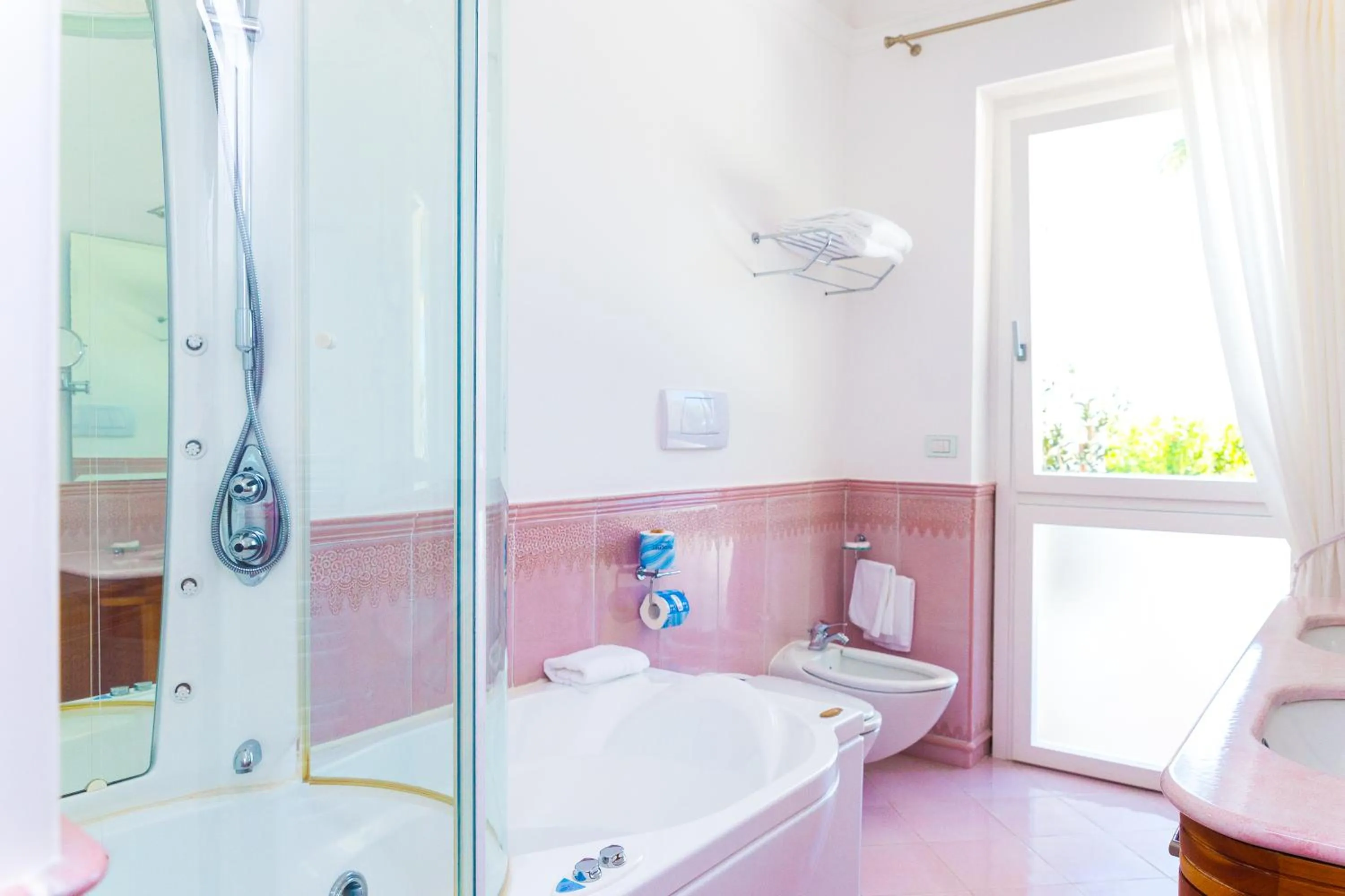 Shower in Villa Eliana