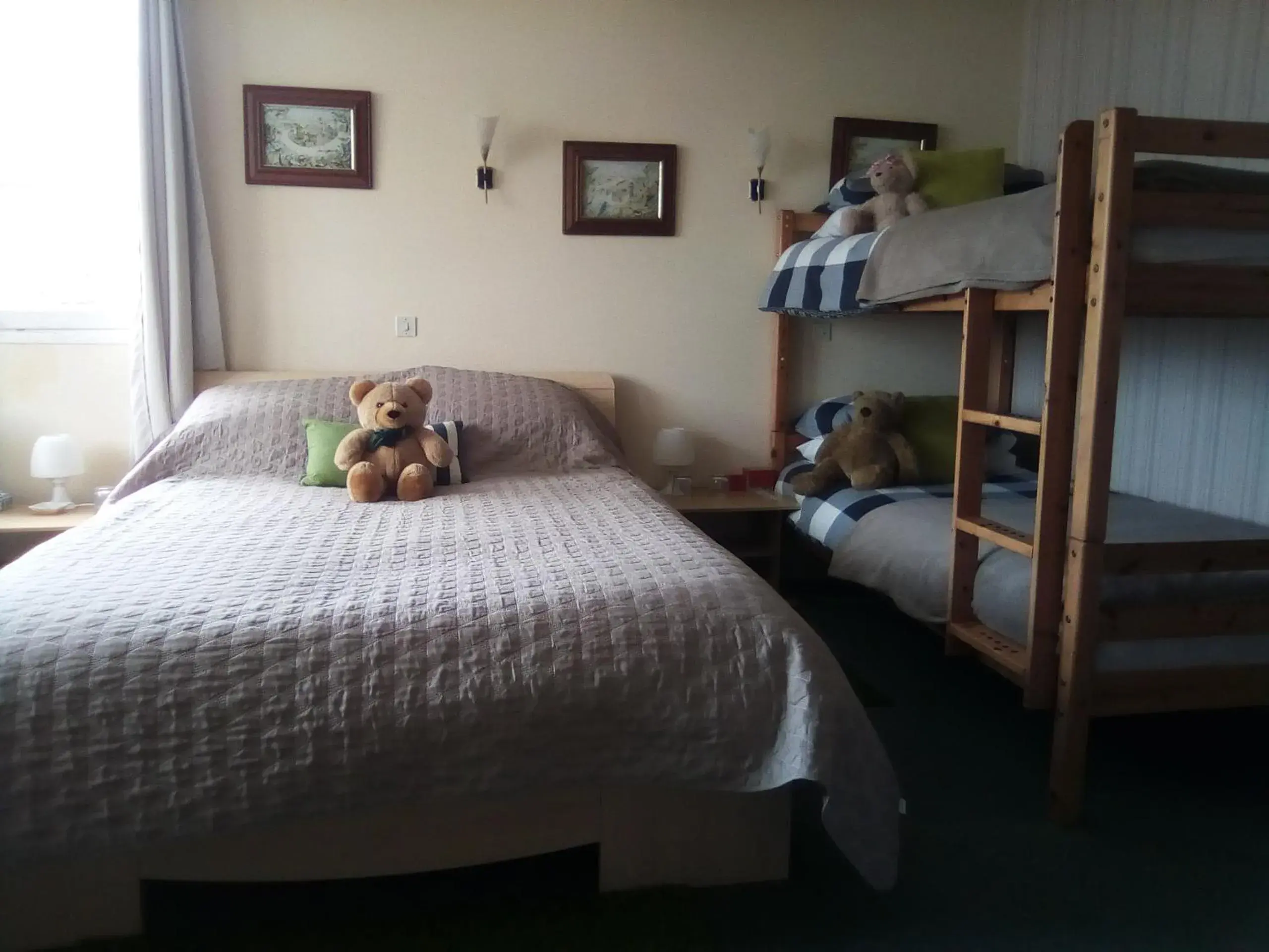 Family Room with Private Bathroom in Lenard Charles Bed & Breakfast Family Room with Private Bathroom in Lenard Charles Bed & Breakfast