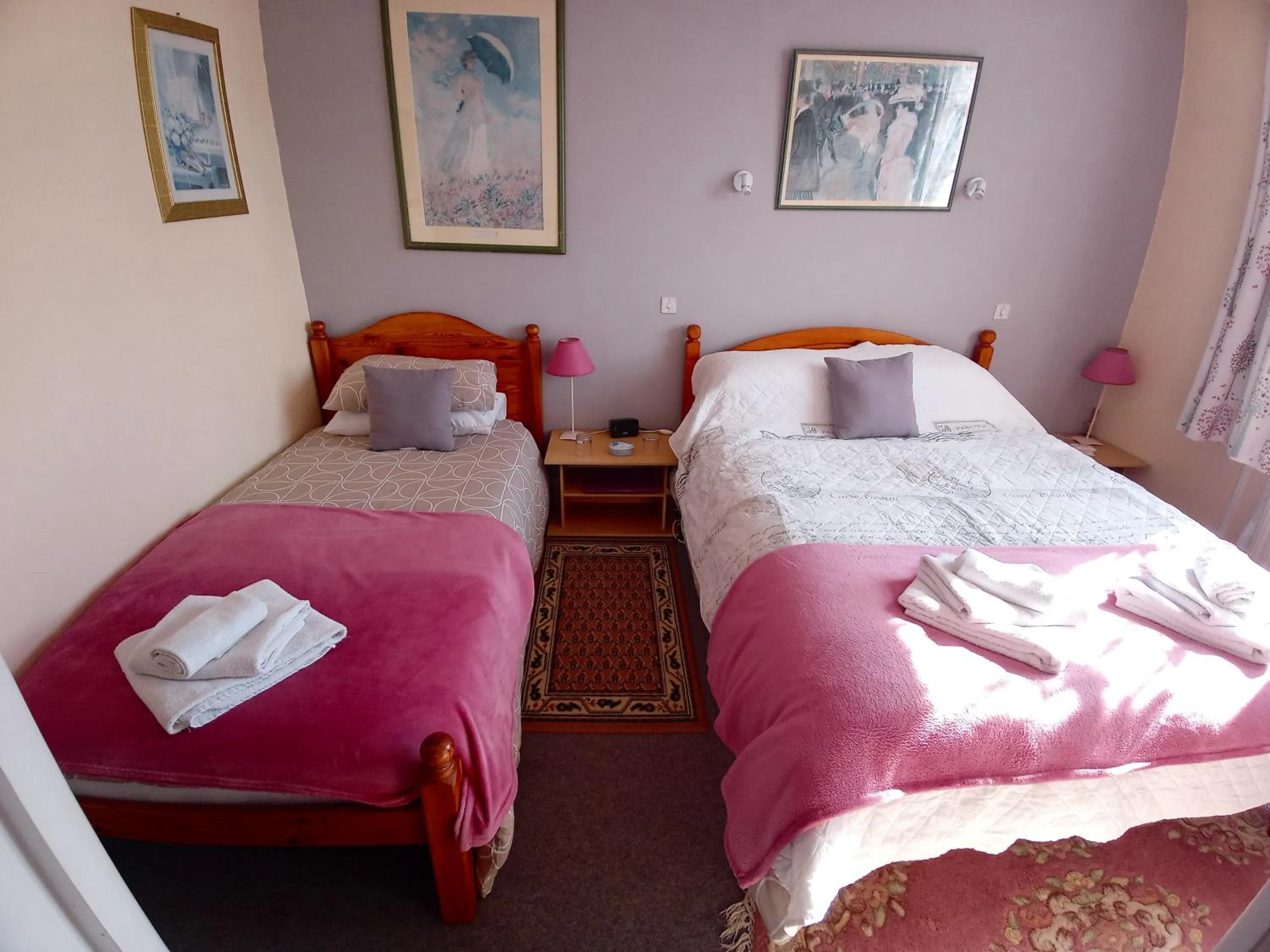 Photo of the whole room, Bed in Lenard Charles Bed & Breakfast