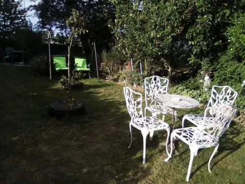 Garden in Lenard Charles Bed & Breakfast