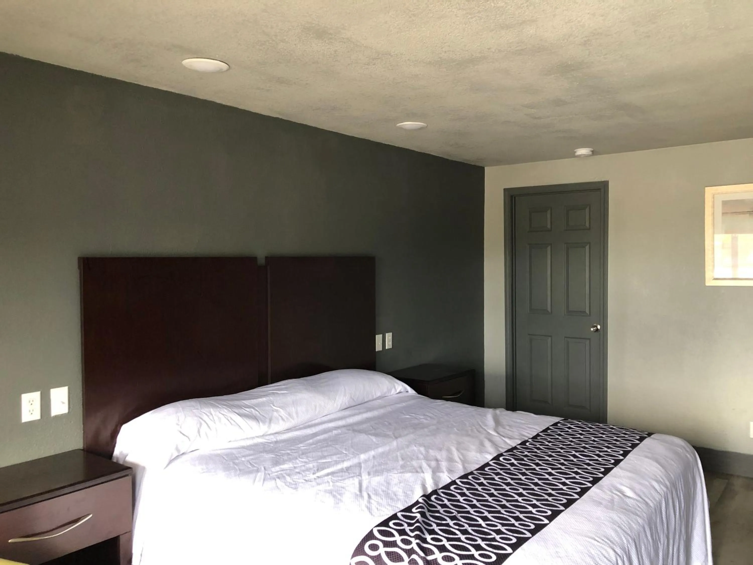 Budget Inn Valparaiso/Niceville @ Eglin AFB & Destin-FWB Airport